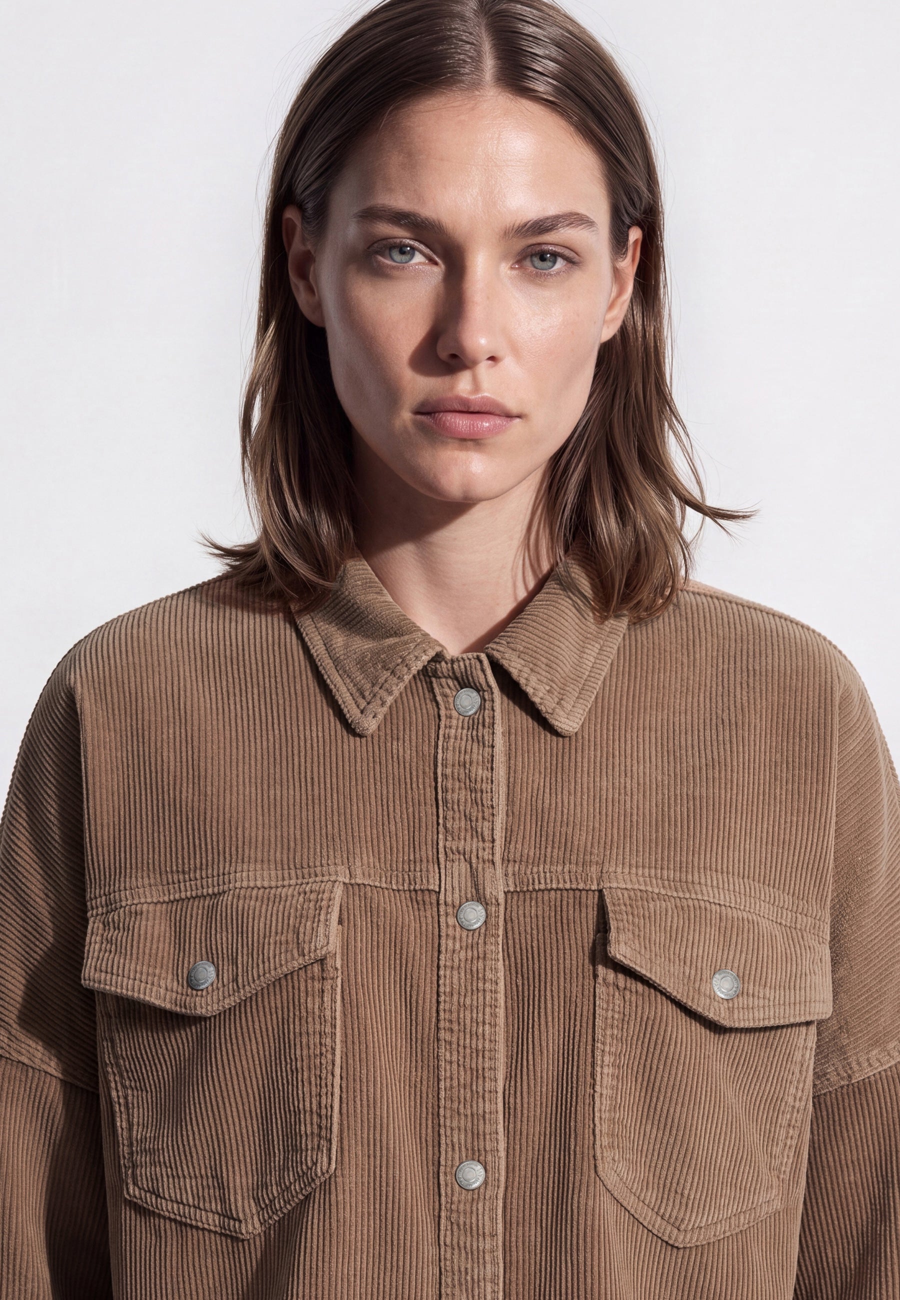 Overshirt Fiona in Dune Corduroy