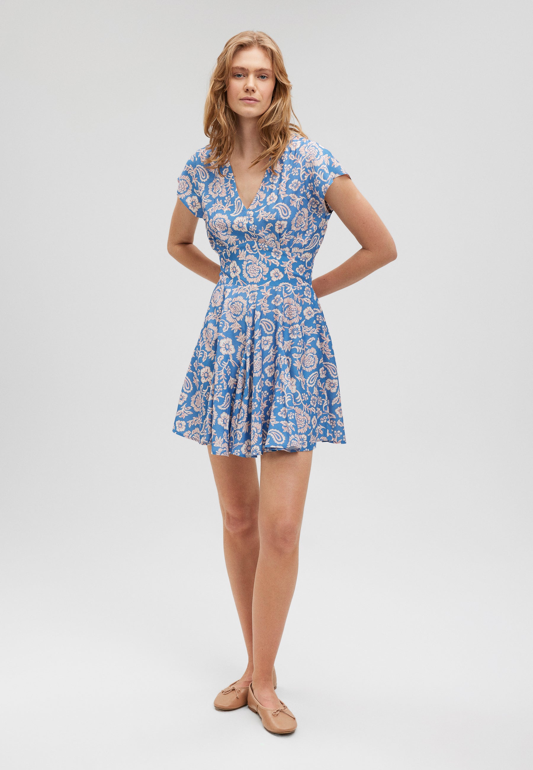 Mini Woven Dress in Blue Paisley Print Kleider Mavi   