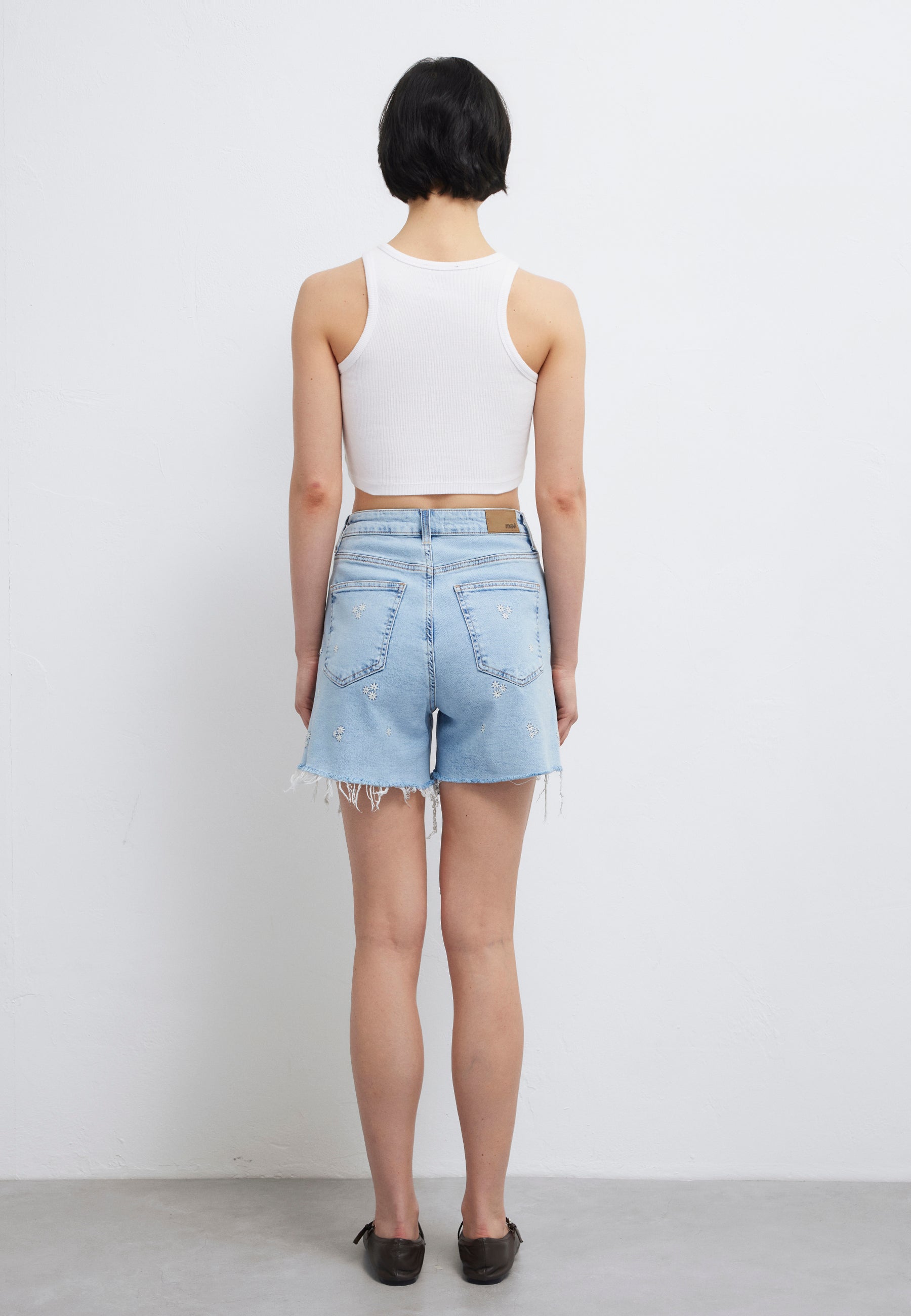 Millie in Lt Blue Denim Jeansshorts Mavi