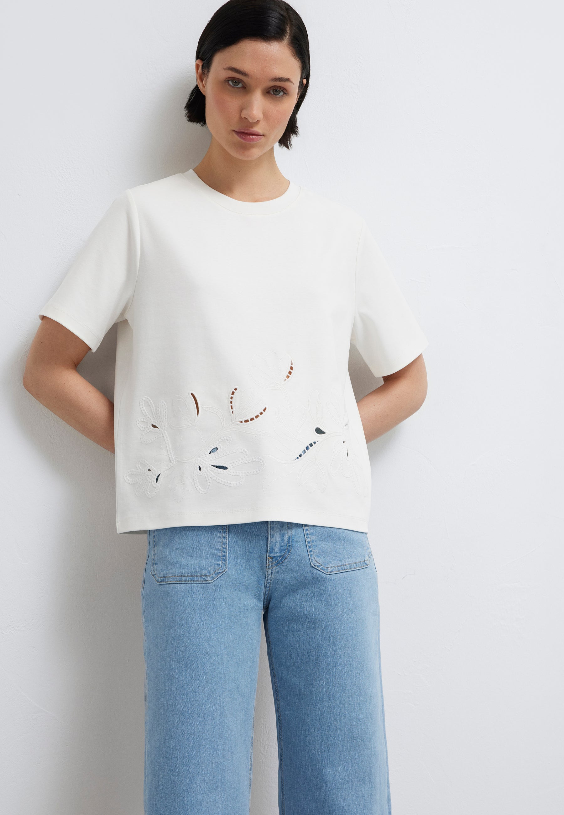 Short Sleeve Fashion Jersey in Antique White T-Shirts Mavi