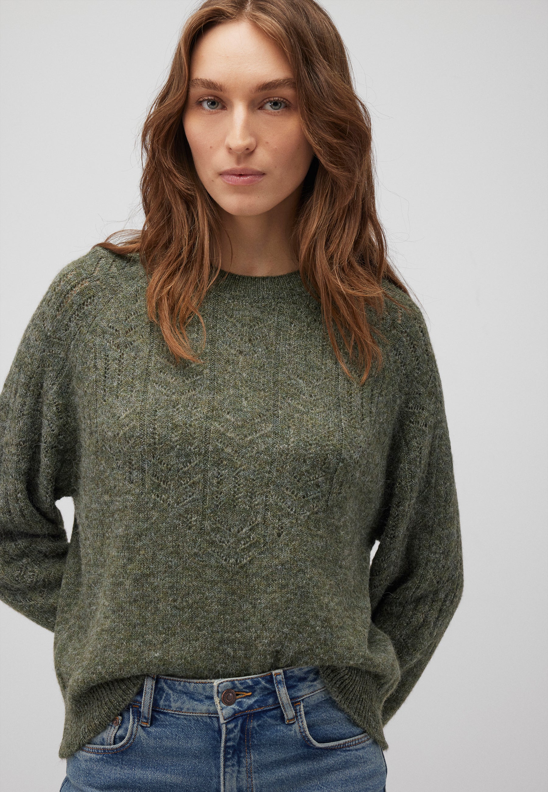 Crew Neck Sweater in Beetle Pullover Mavi   