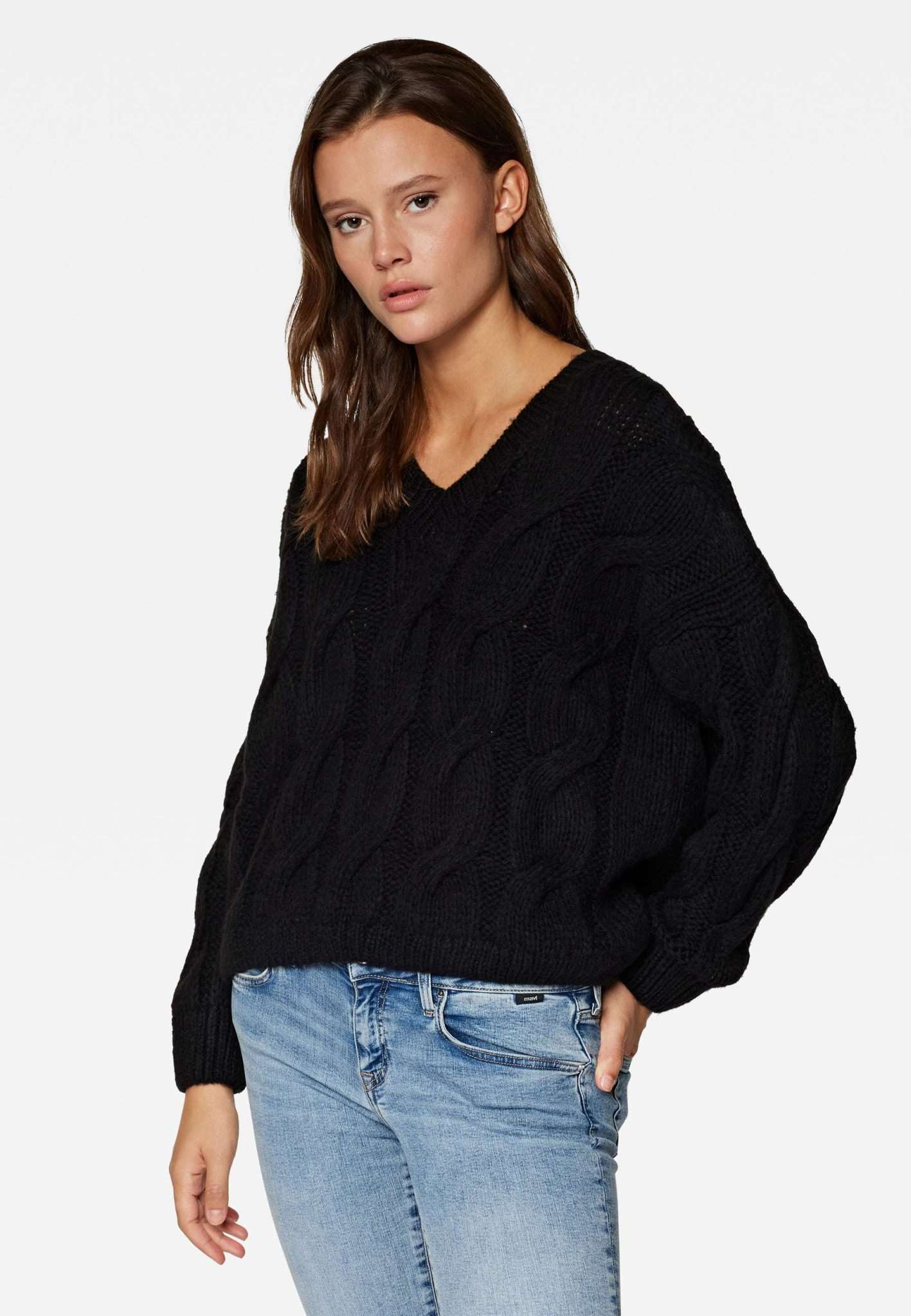 V Neck Sweater in Black Pullover Mavi   