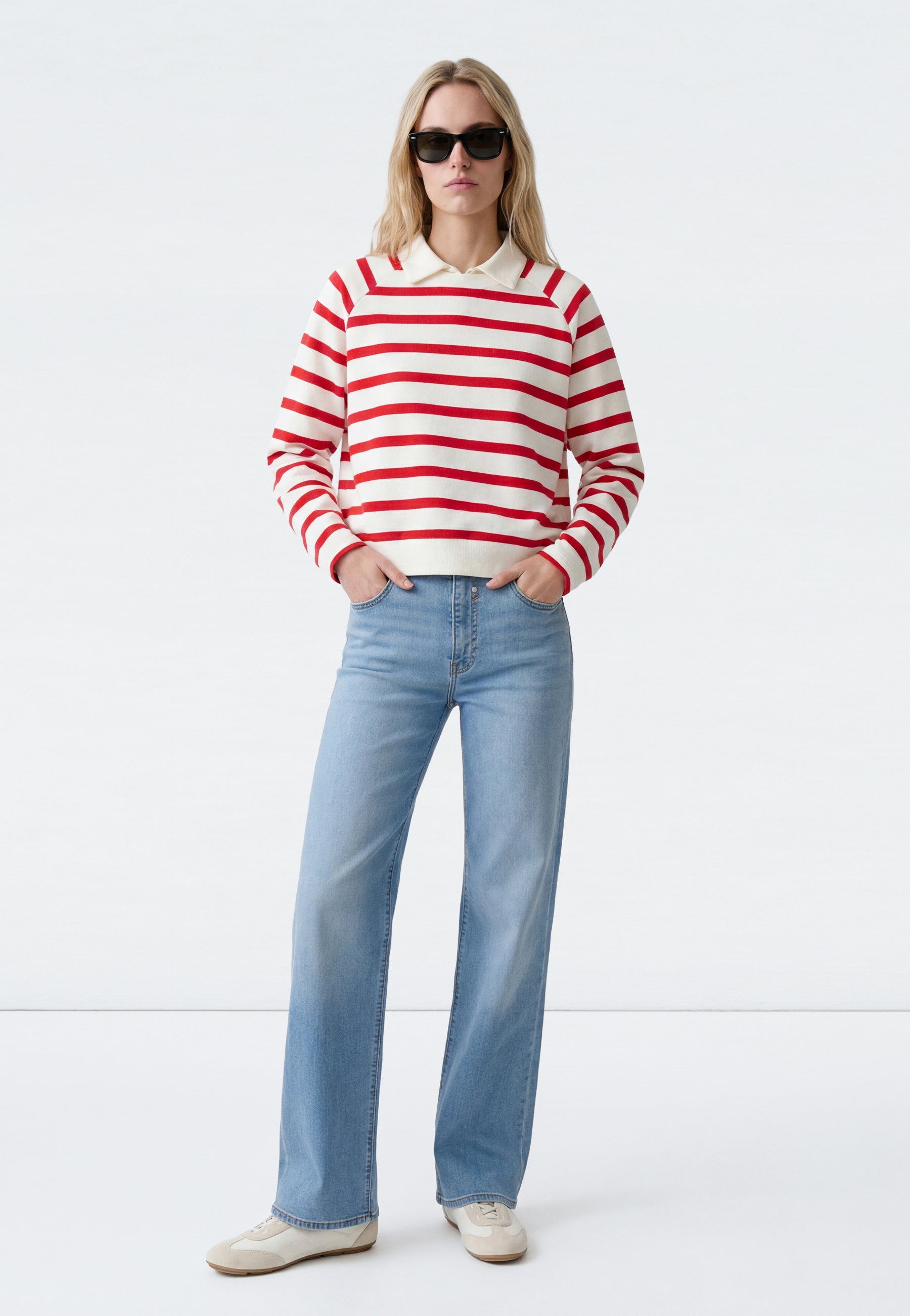Crew Neck Sweatshirt in Red Stripe Sweatshirts Mavi