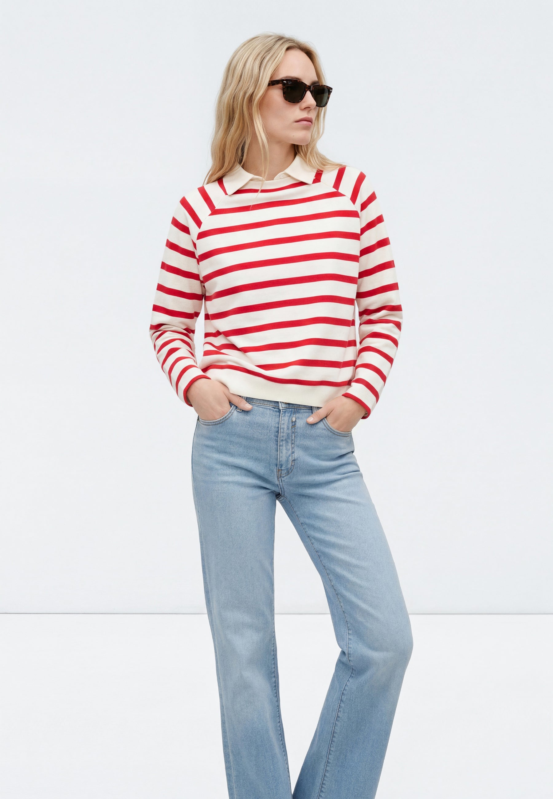 Crew Neck Sweatshirt in Red Stripe Sweatshirts Mavi