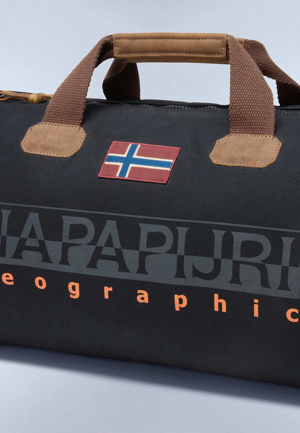 Duffle-Bag BERING 3 - 48L in Black Taschen Napapijri