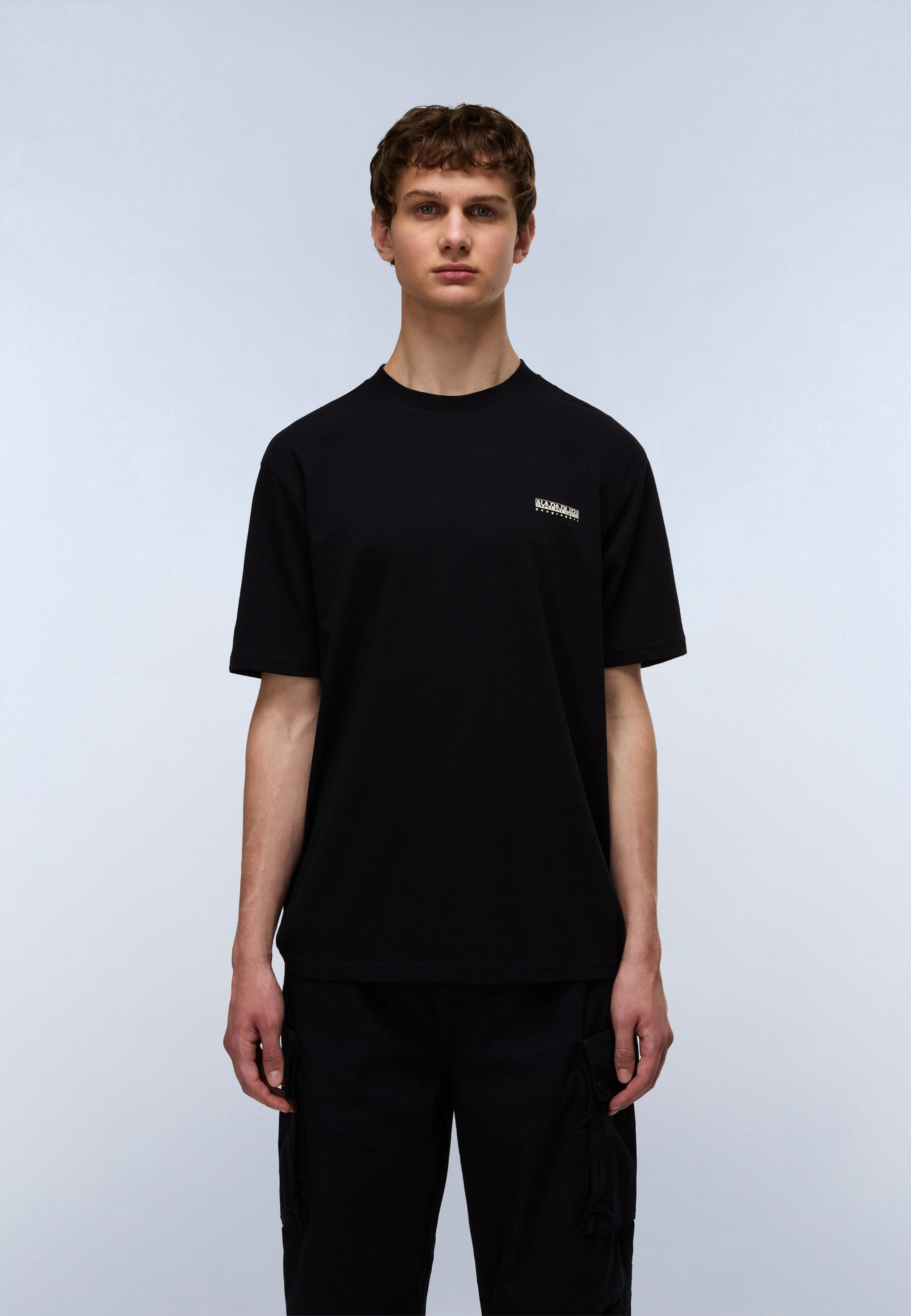 T-Shirt S-SMALL BOX SS in Black Beauty T-Shirts Napapijri