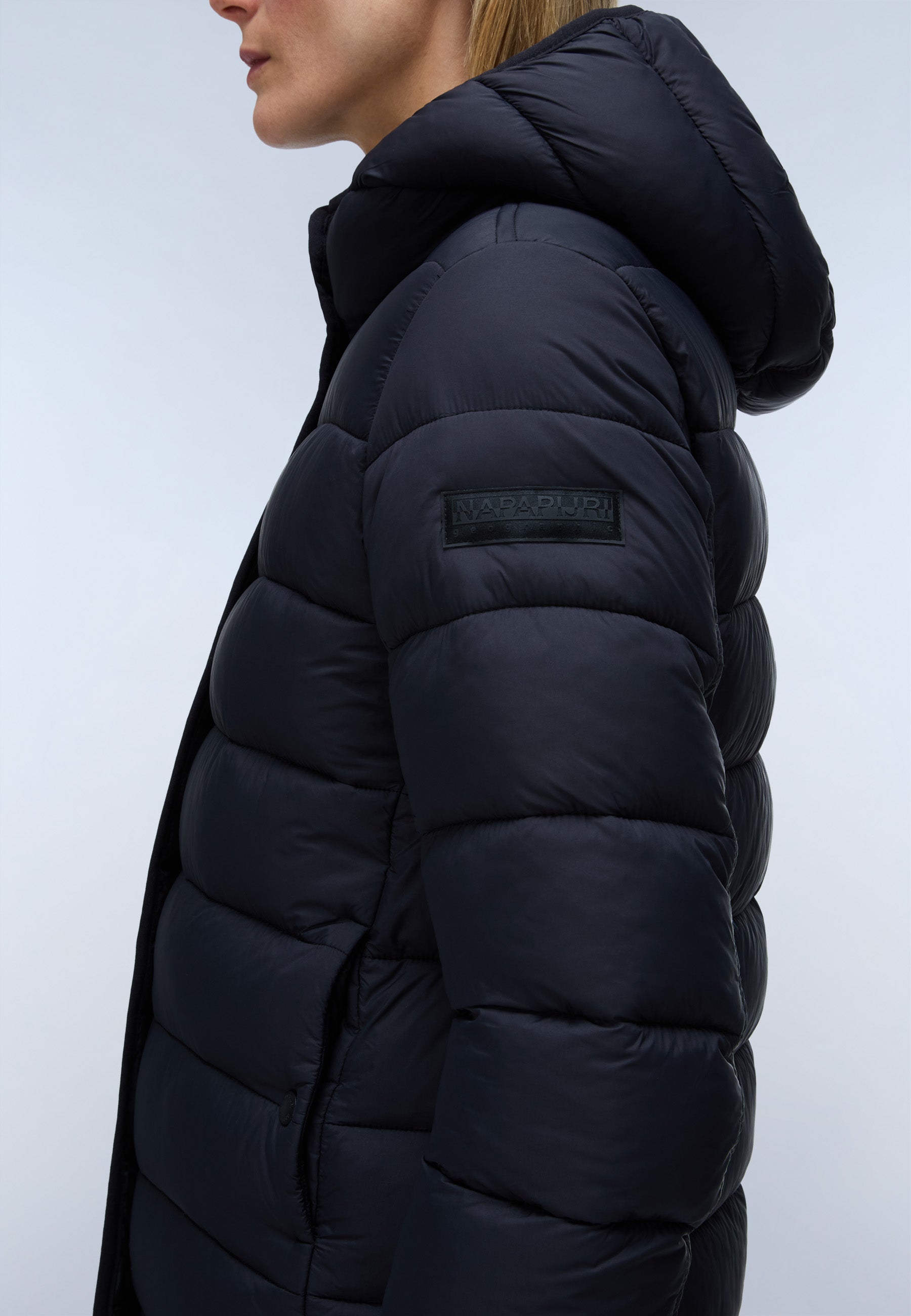 Wintermantel A-AERINS MED H W in Black Beauty Jacken Napapijri