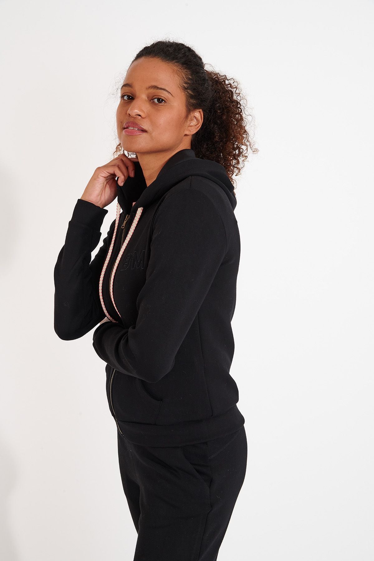 FRESCO-BAYJOY Sweatjacke in Noir Sweatjacken Banana Moon