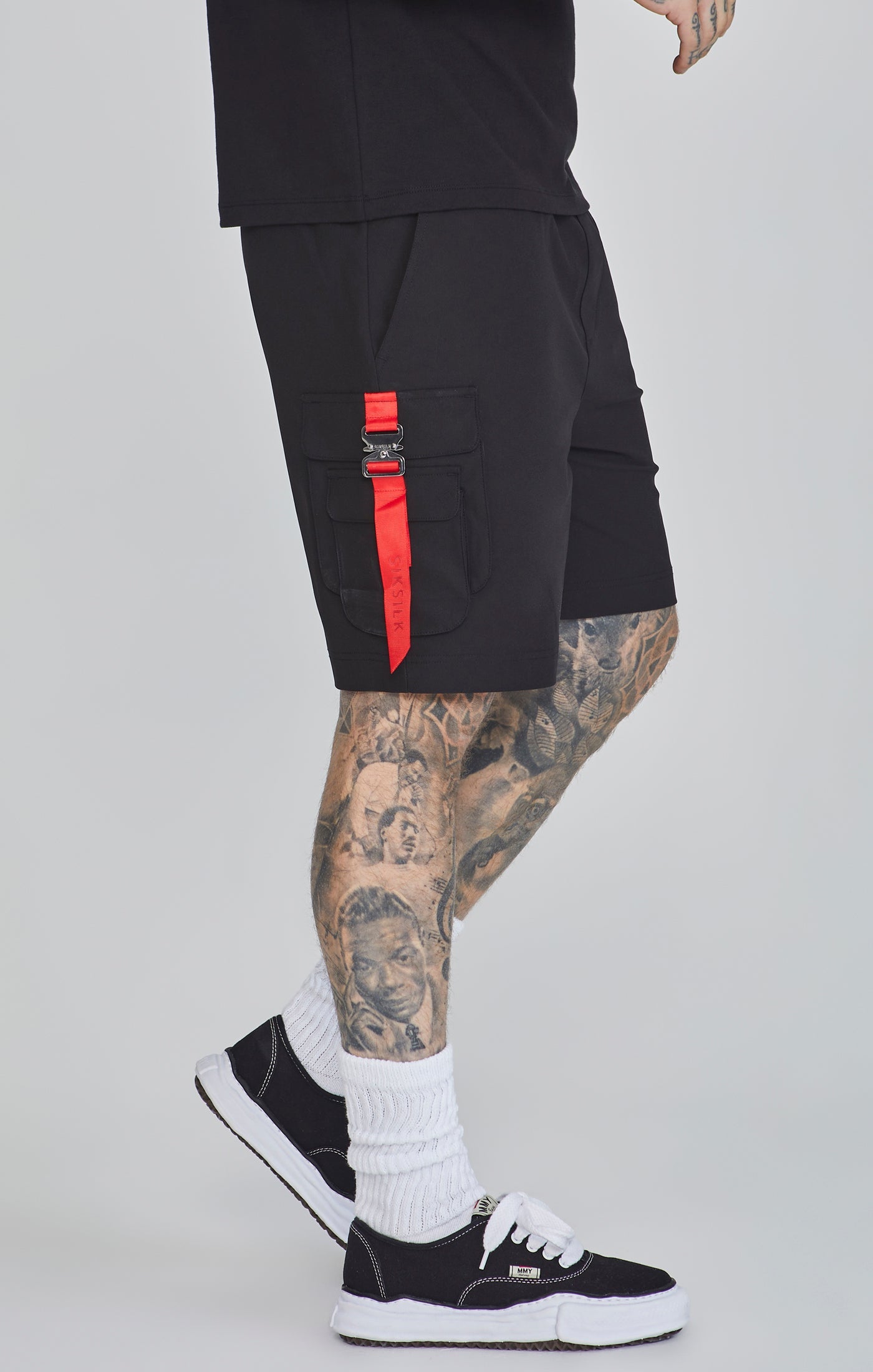 Flight Cargo Shorts in Black Cargoshorts SikSilk   