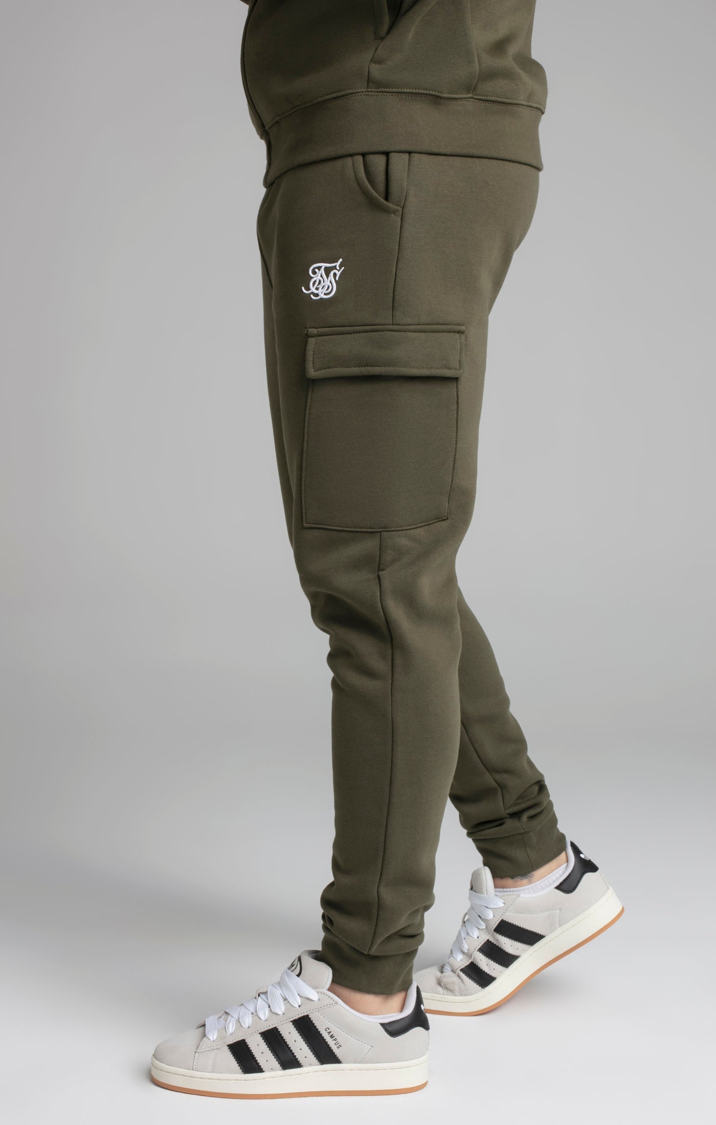 Essential Cargo Jogger in Khaki Hosen SikSilk   