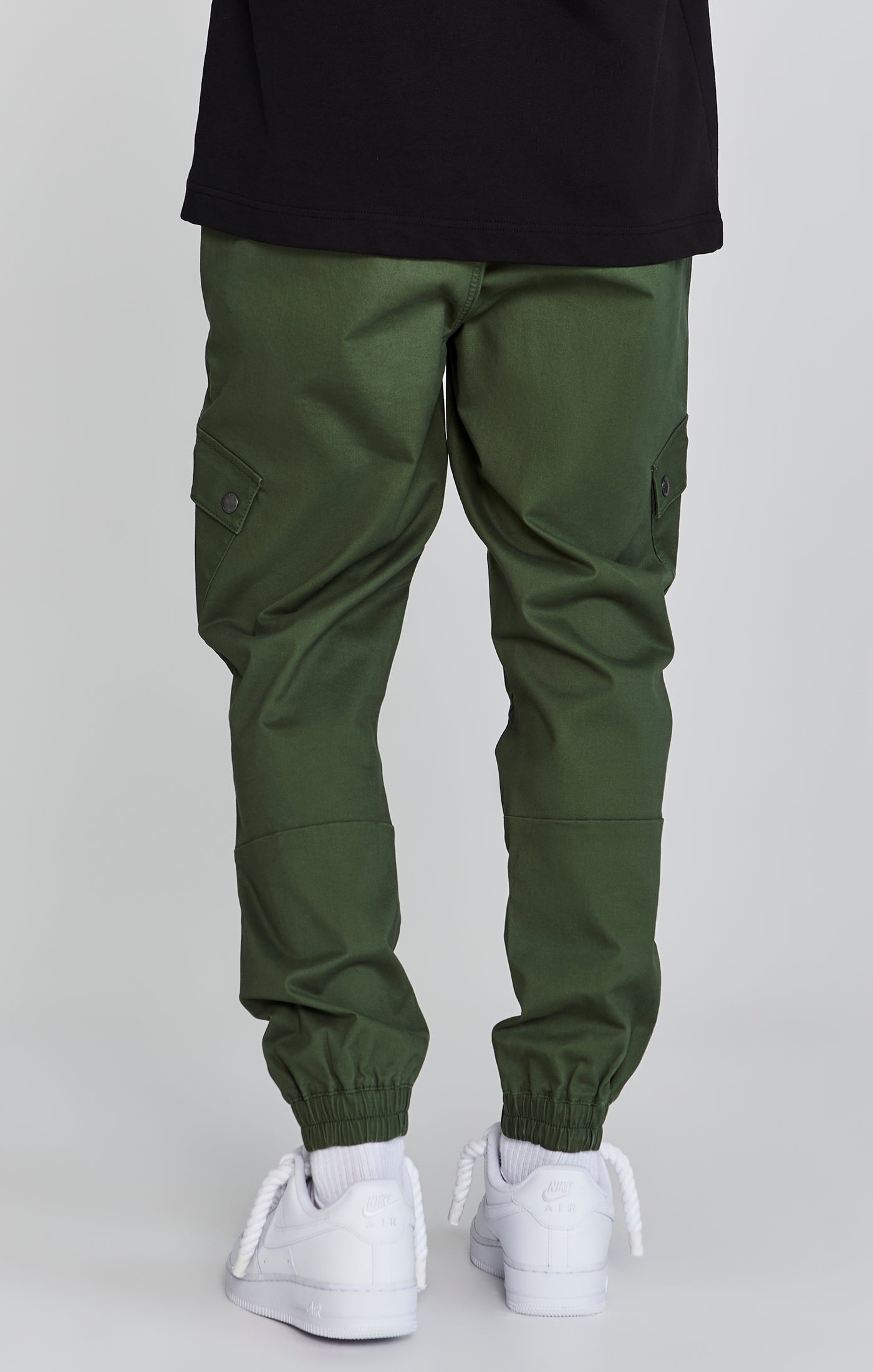 Cargo Pants in Green Khaki Hosen SikSilk   