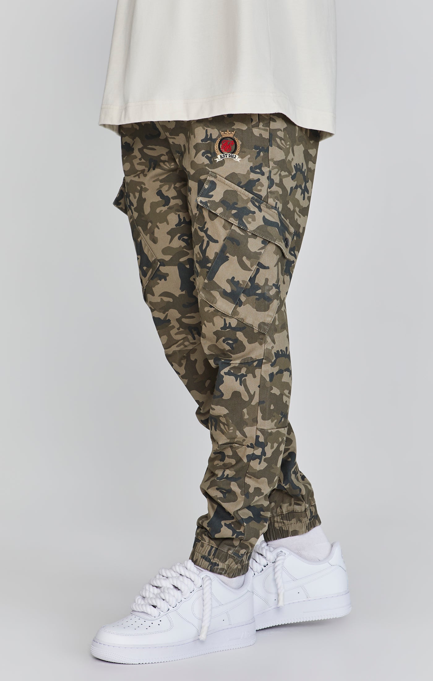 Cargo Pants in Green Camo Hosen SikSilk   