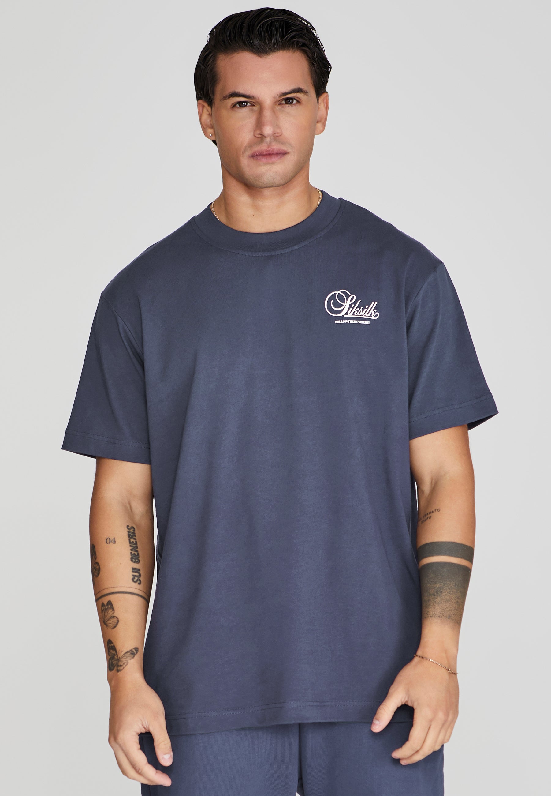Graphic T-Shirt in Navy