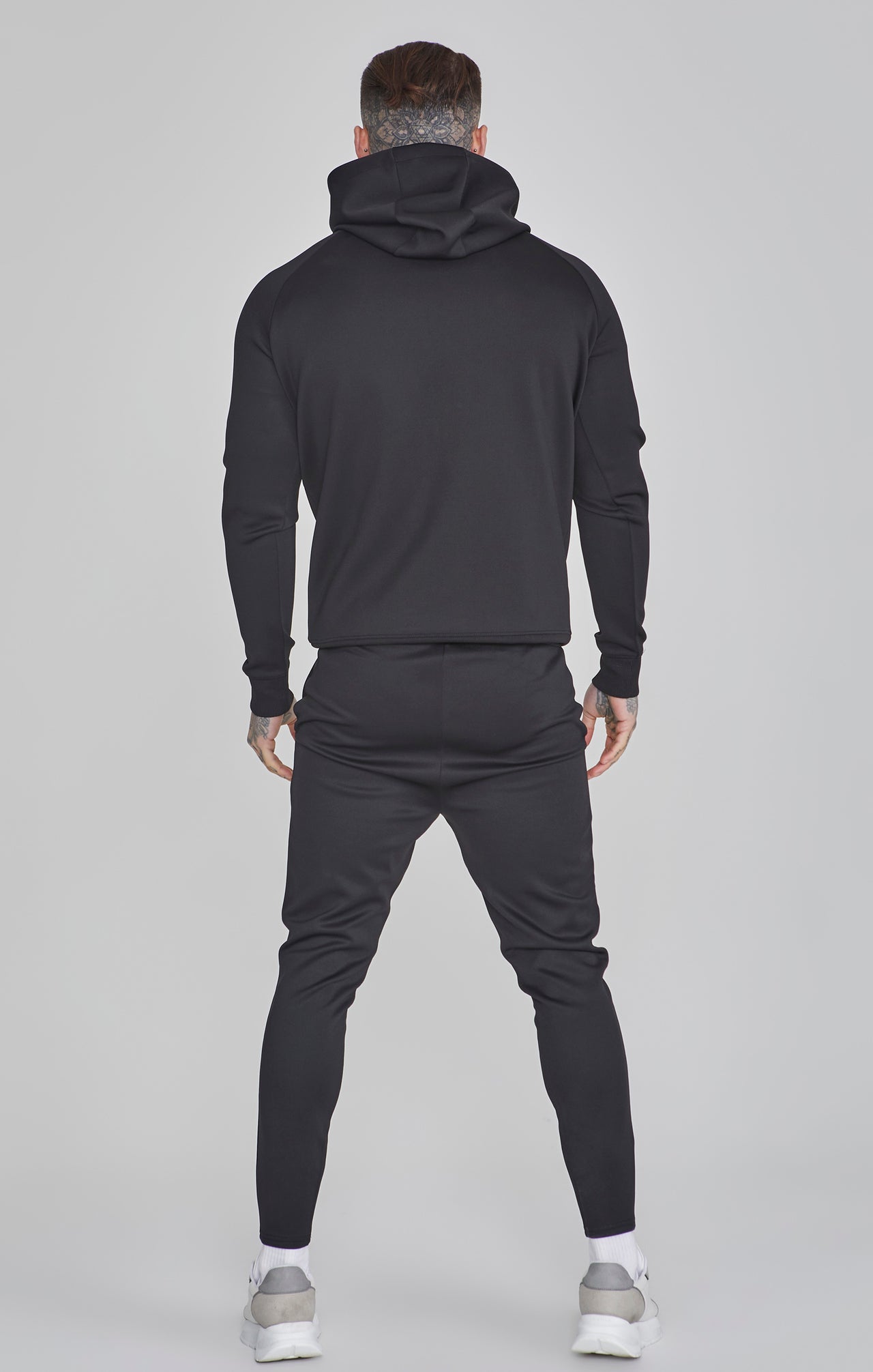 Essentials Poly Hoodie in Black Kapuzenpullover SikSilk   