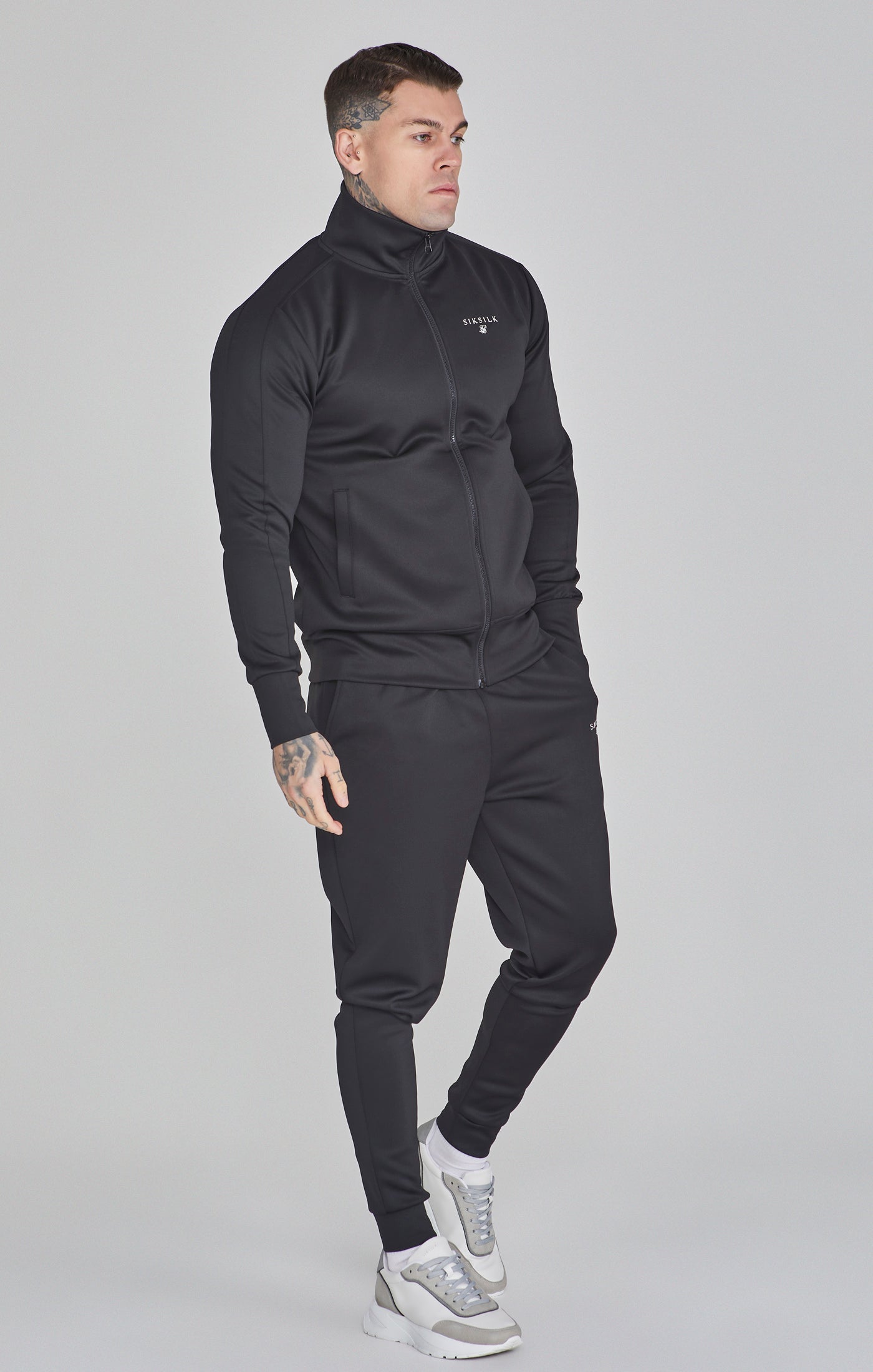 Essentials Poly Track Top in Black Sweatjacken SikSilk   