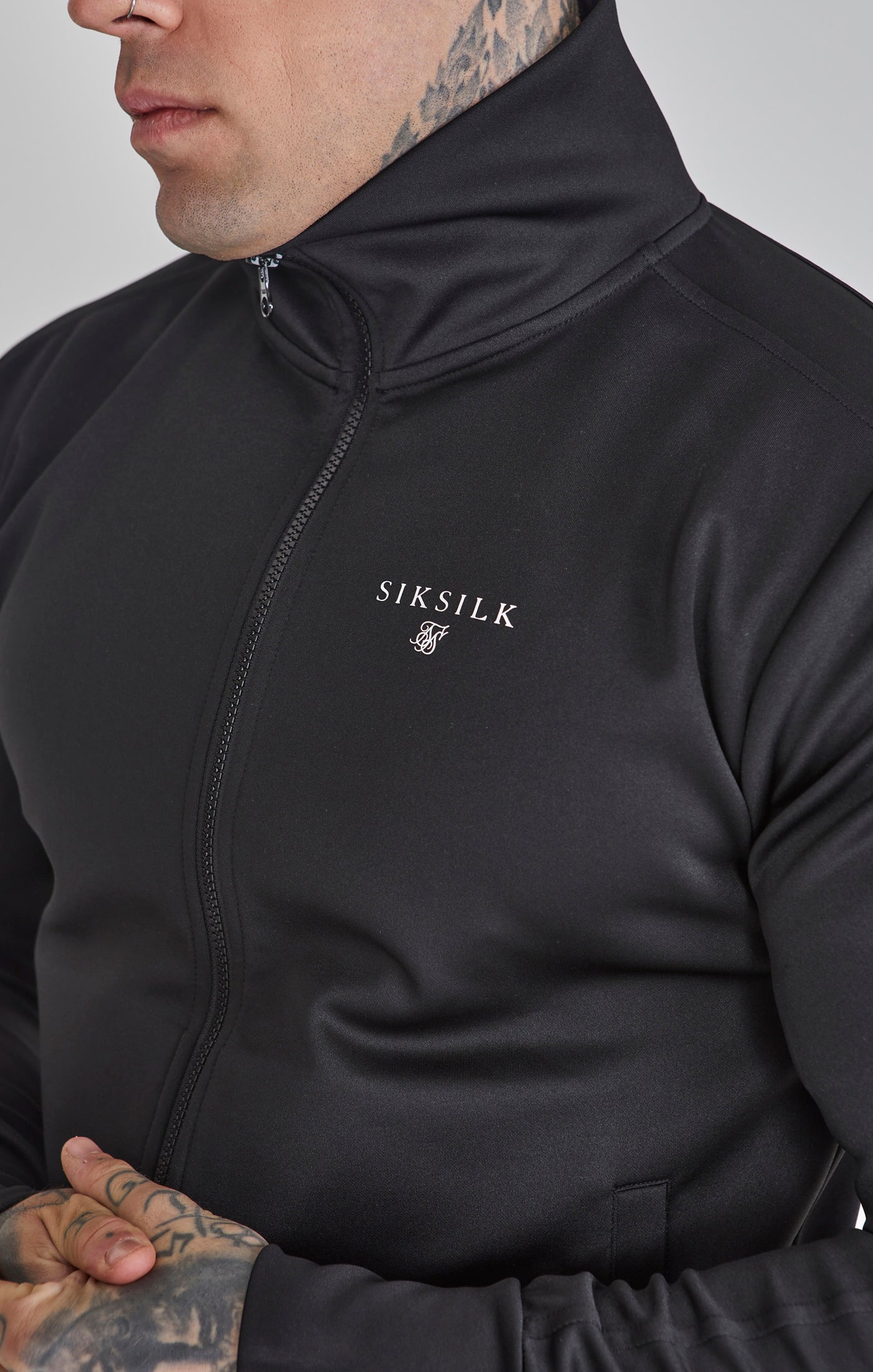 Essentials Poly Track Top in Black Sweatjacken SikSilk   