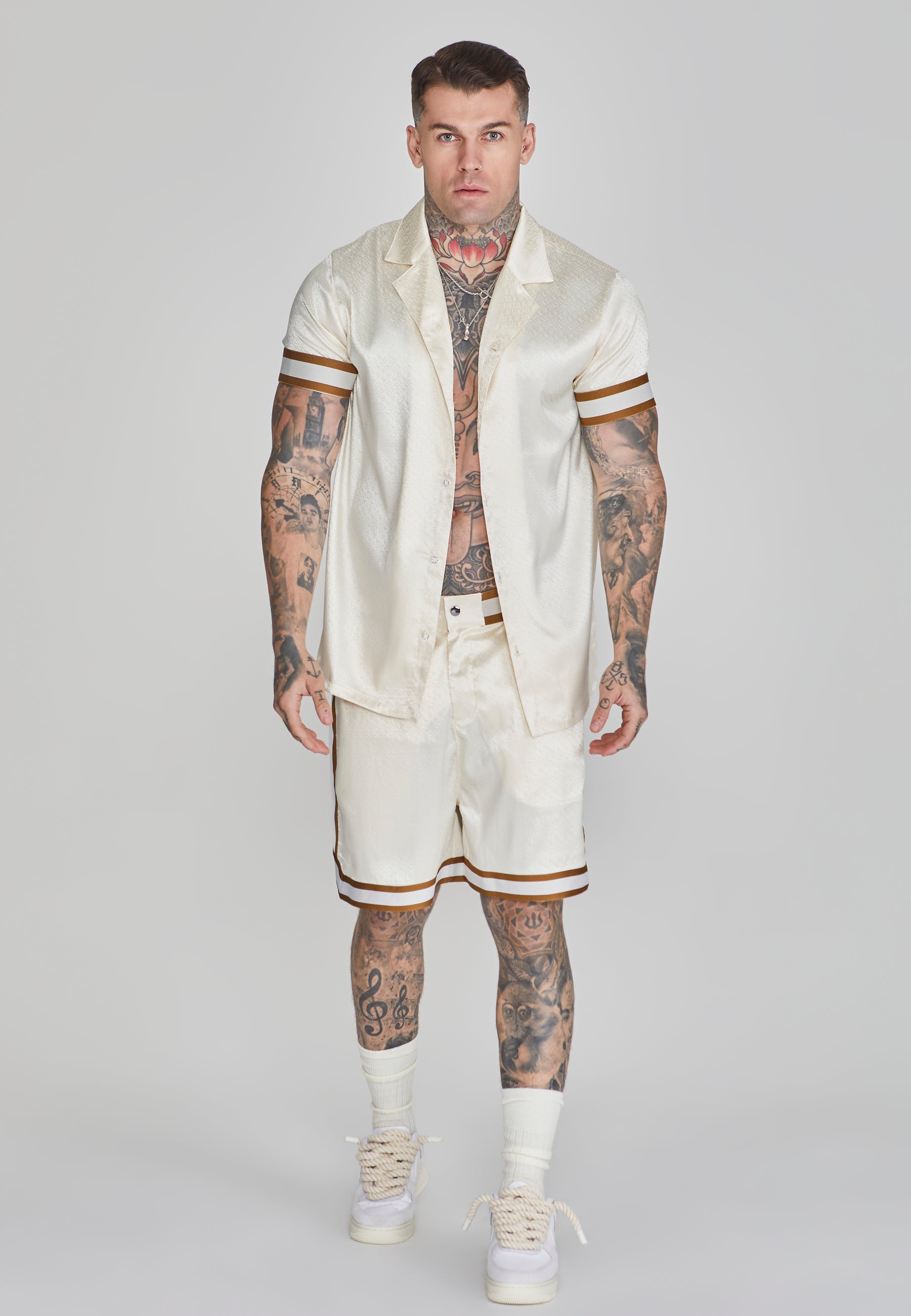 Resort Shirt in Ecru Hemden SikSilk   