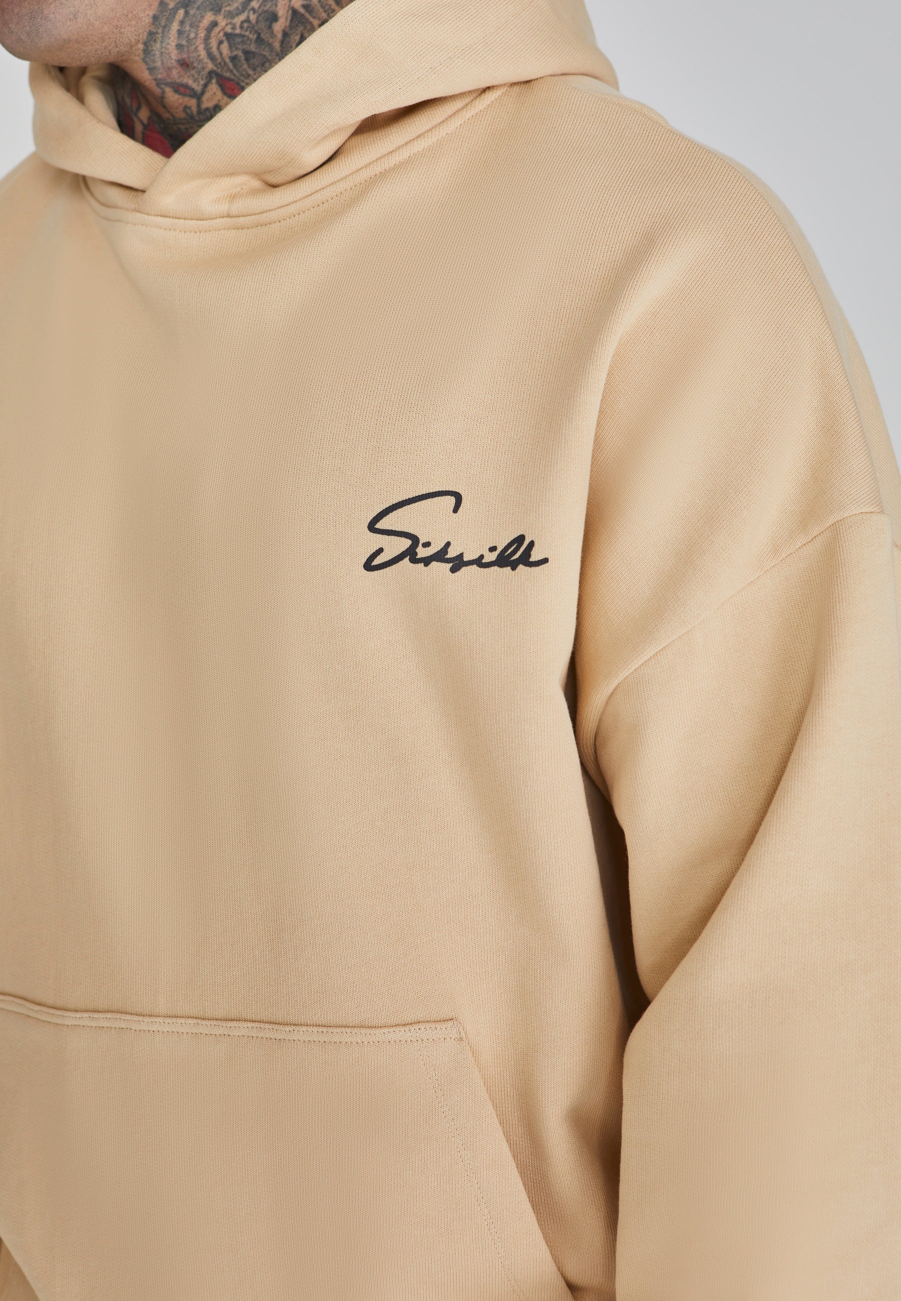 Script Hoodie in Beige Kapuzenpullover SikSilk   