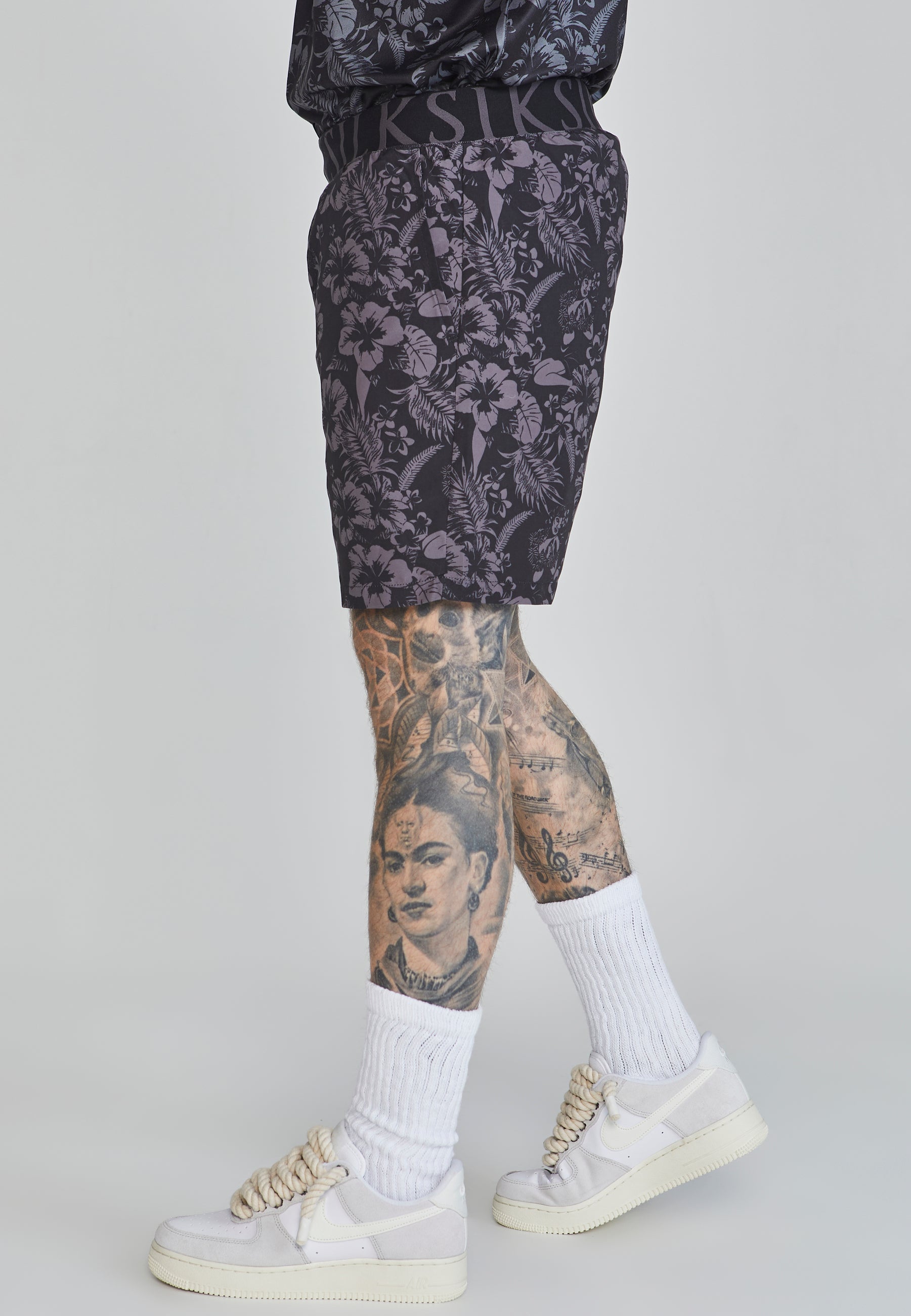 Swim Shorts in Black Badehosen SikSilk   