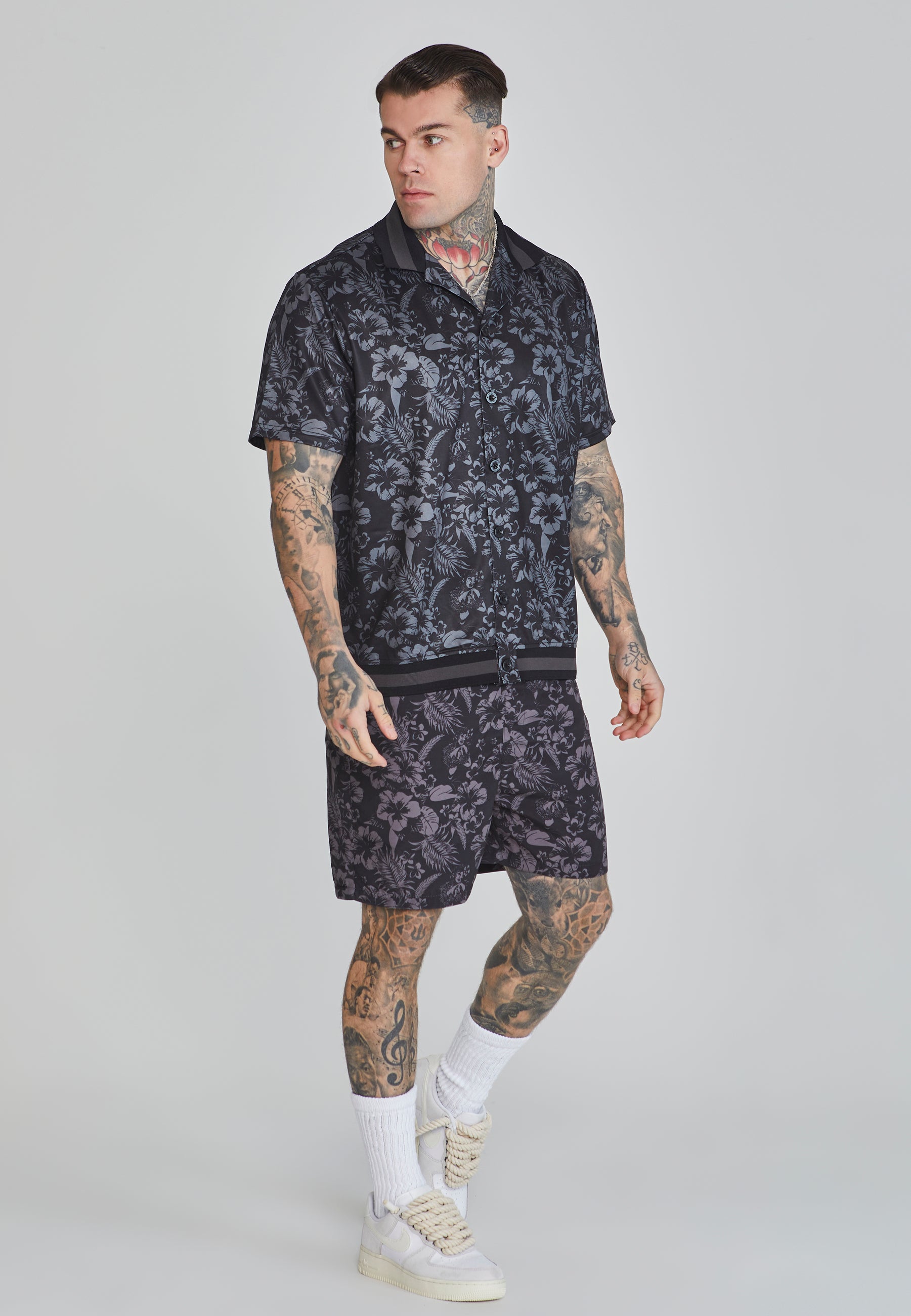 Swim Shorts in Black Badehosen SikSilk   