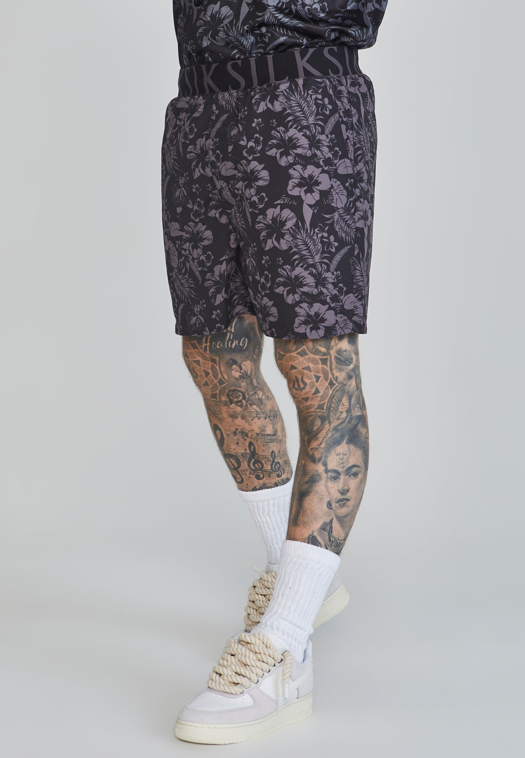 Swim Shorts in Black Badehosen SikSilk   