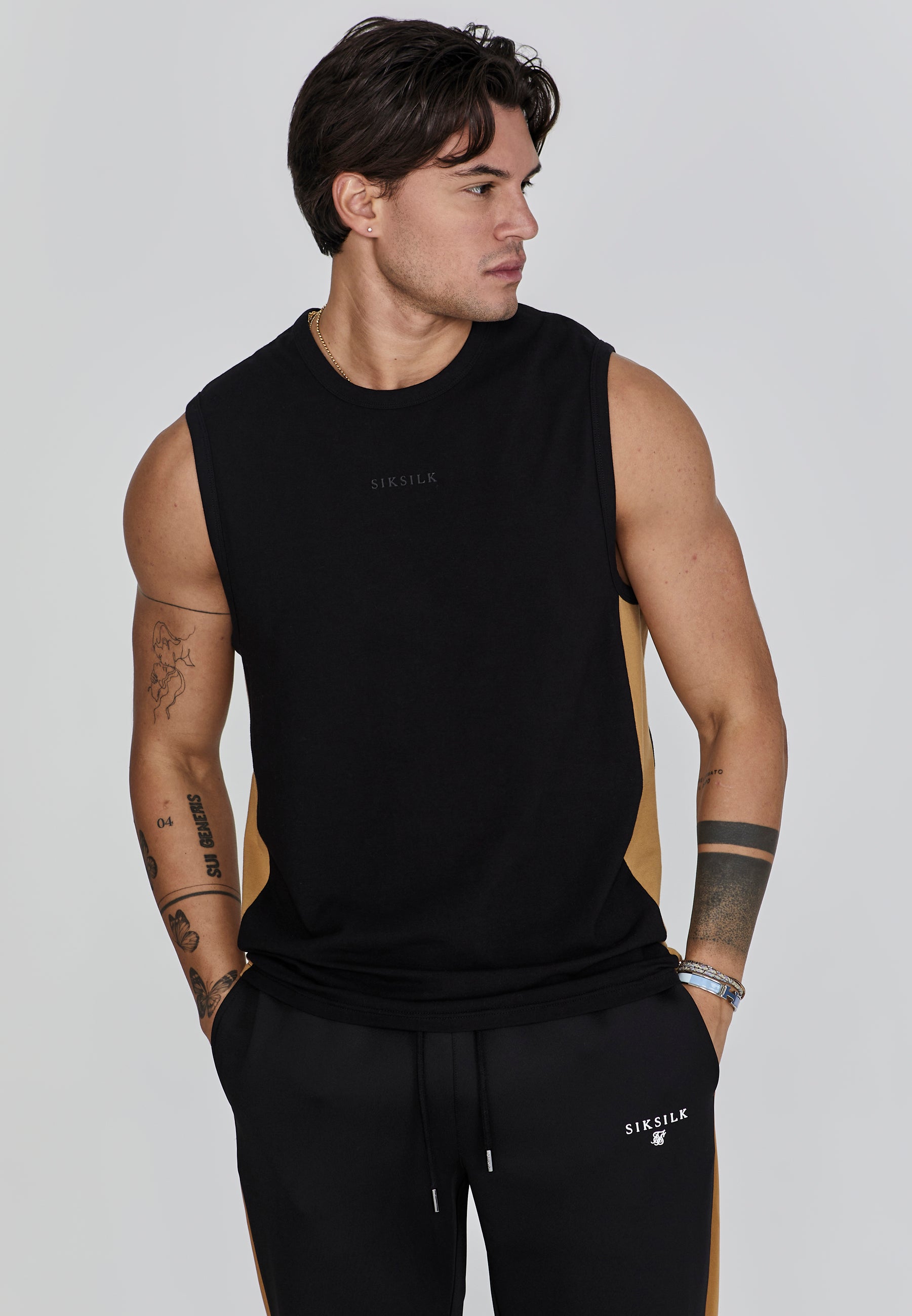 Relaxed Fit Vest in Black