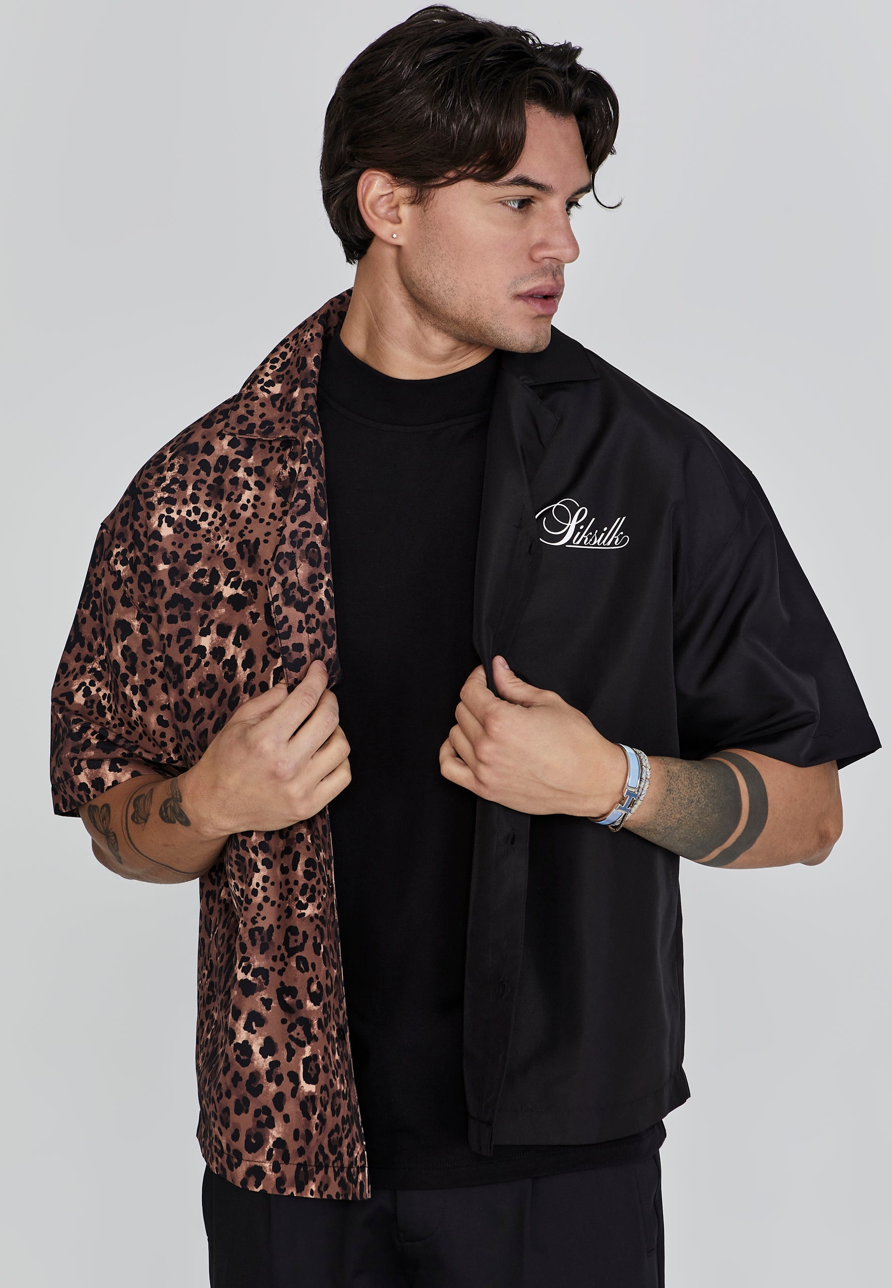 Animal Print Shirt in Black Hemden SikSilk   