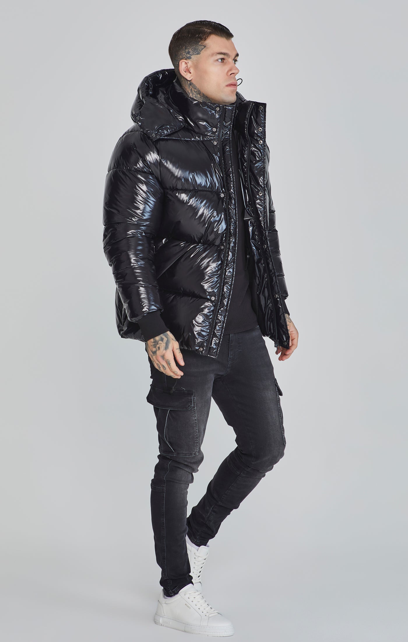 Puffer Jacket in Black Jacken SikSilk   