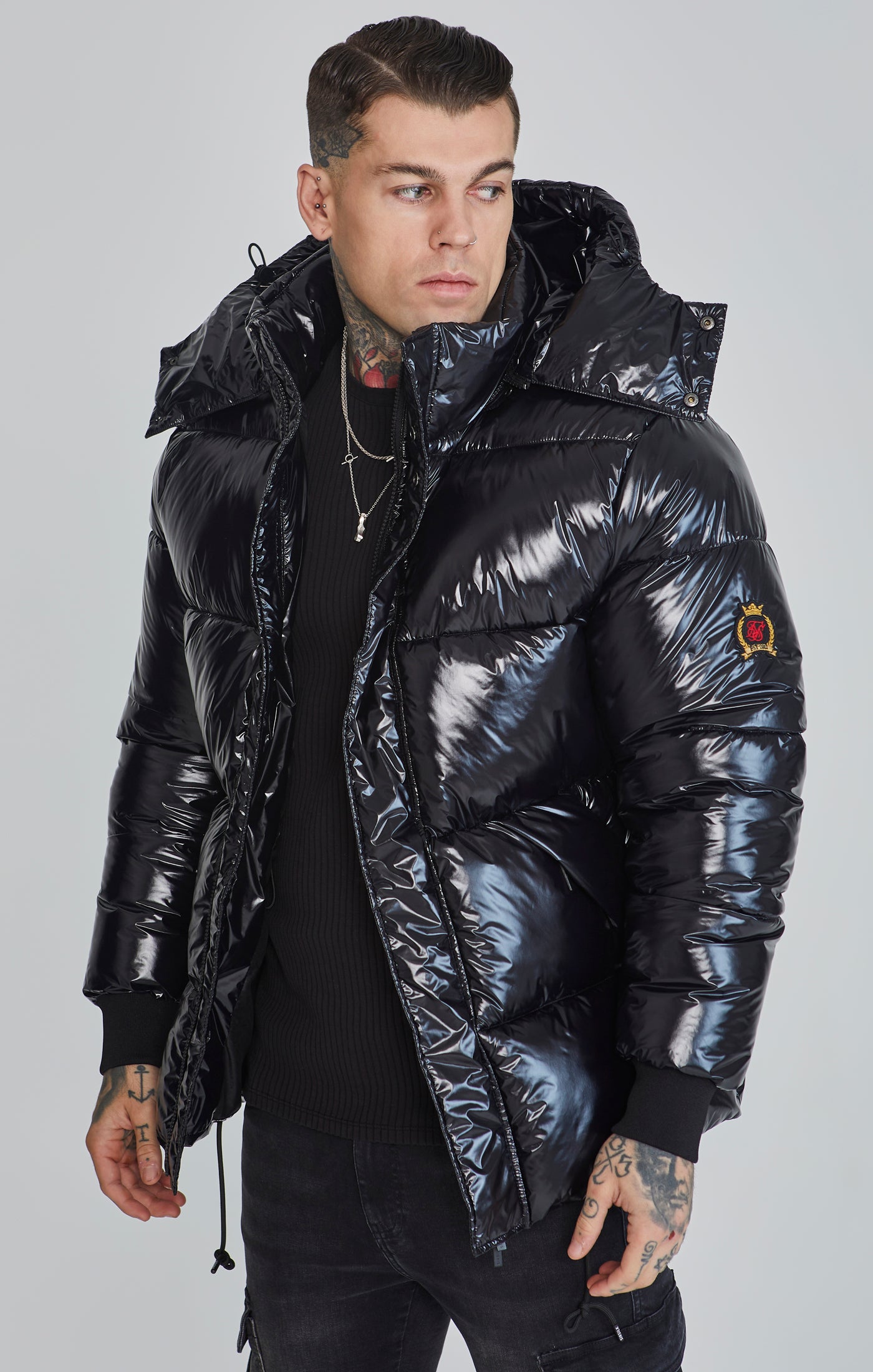 Puffer Jacket in Black Jacken SikSilk   