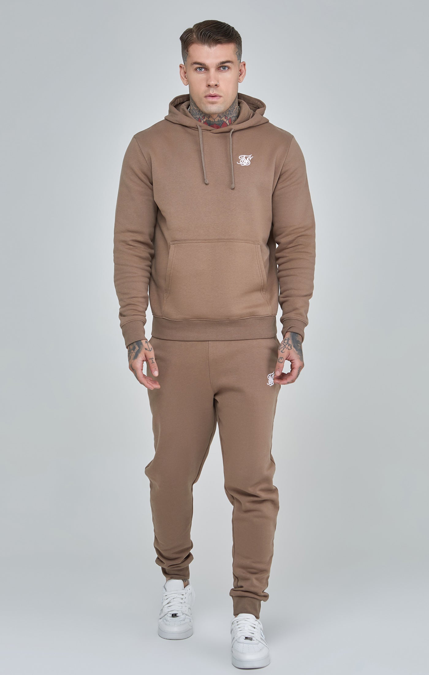 Essentials Overhead Hoodie in Brown Kapuzenpullover SikSilk   