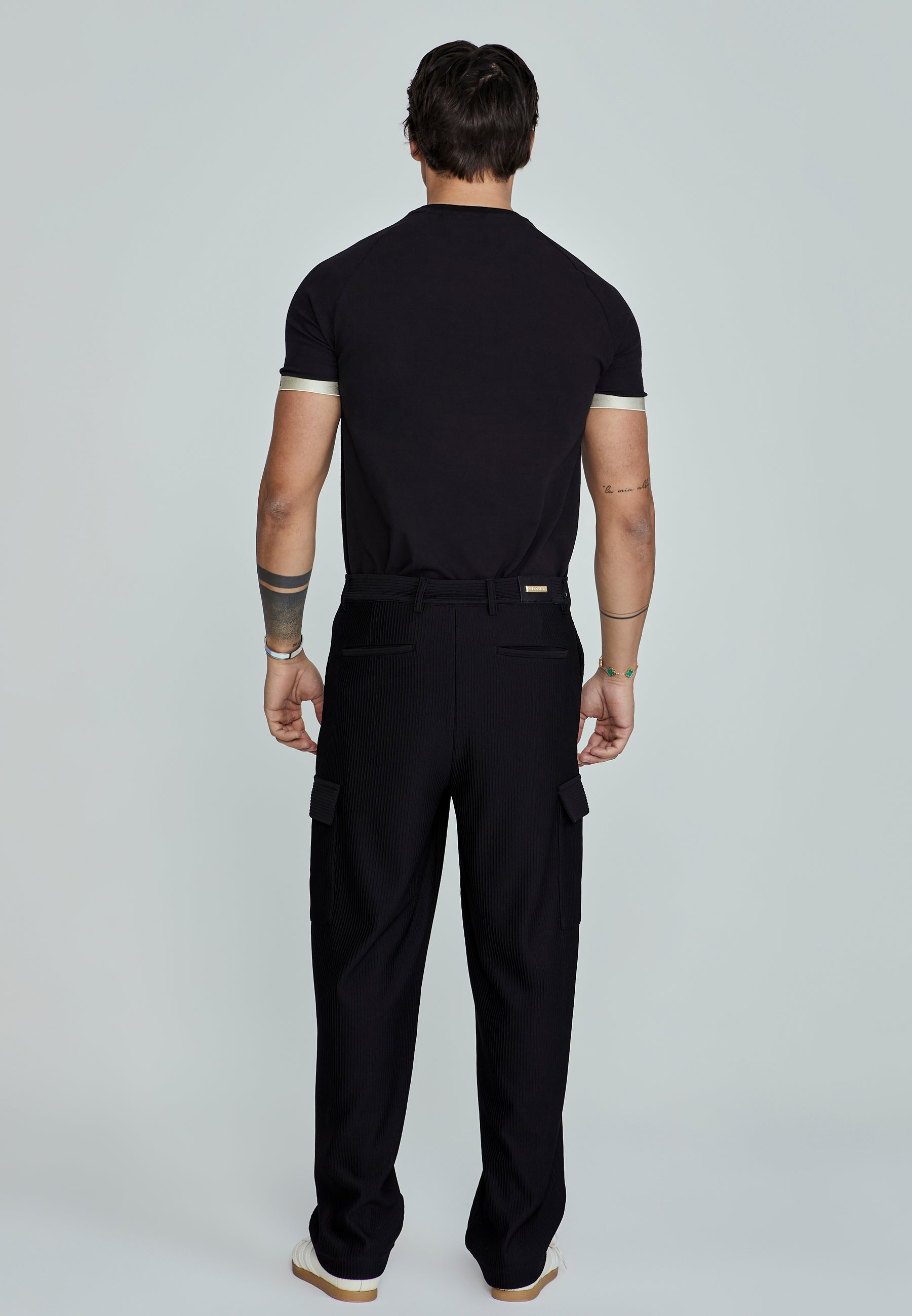 Cargo Pants in Black Hosen SikSilk   