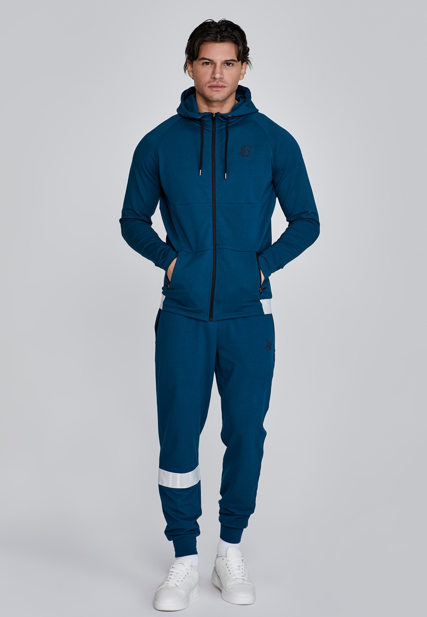 Dynamic Joggers in Blue Hosen SikSilk   