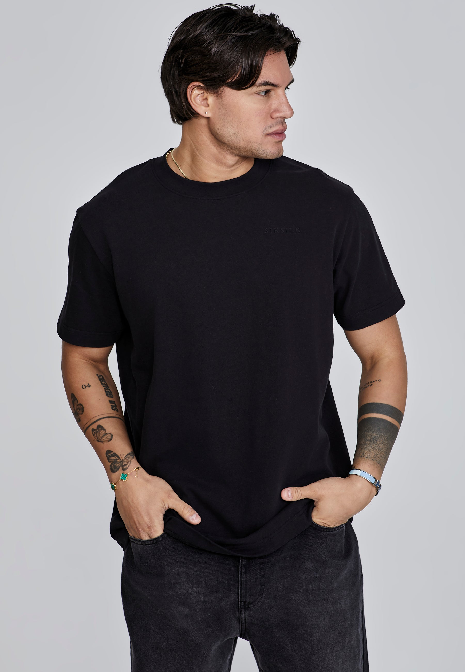 Filigree T-Shirt in Black T-Shirts SikSilk   