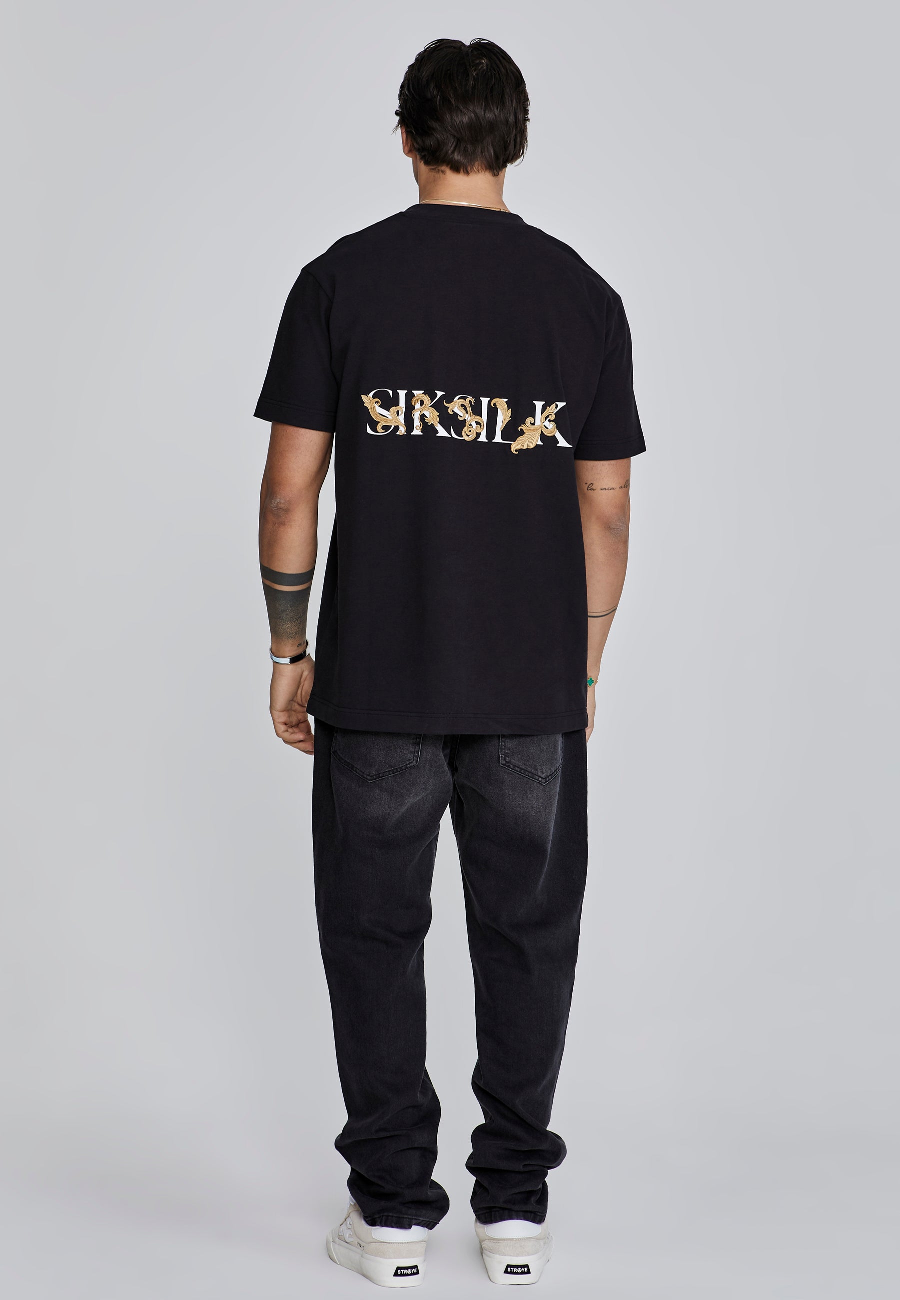 Filigree T-Shirt in Black T-Shirts SikSilk   