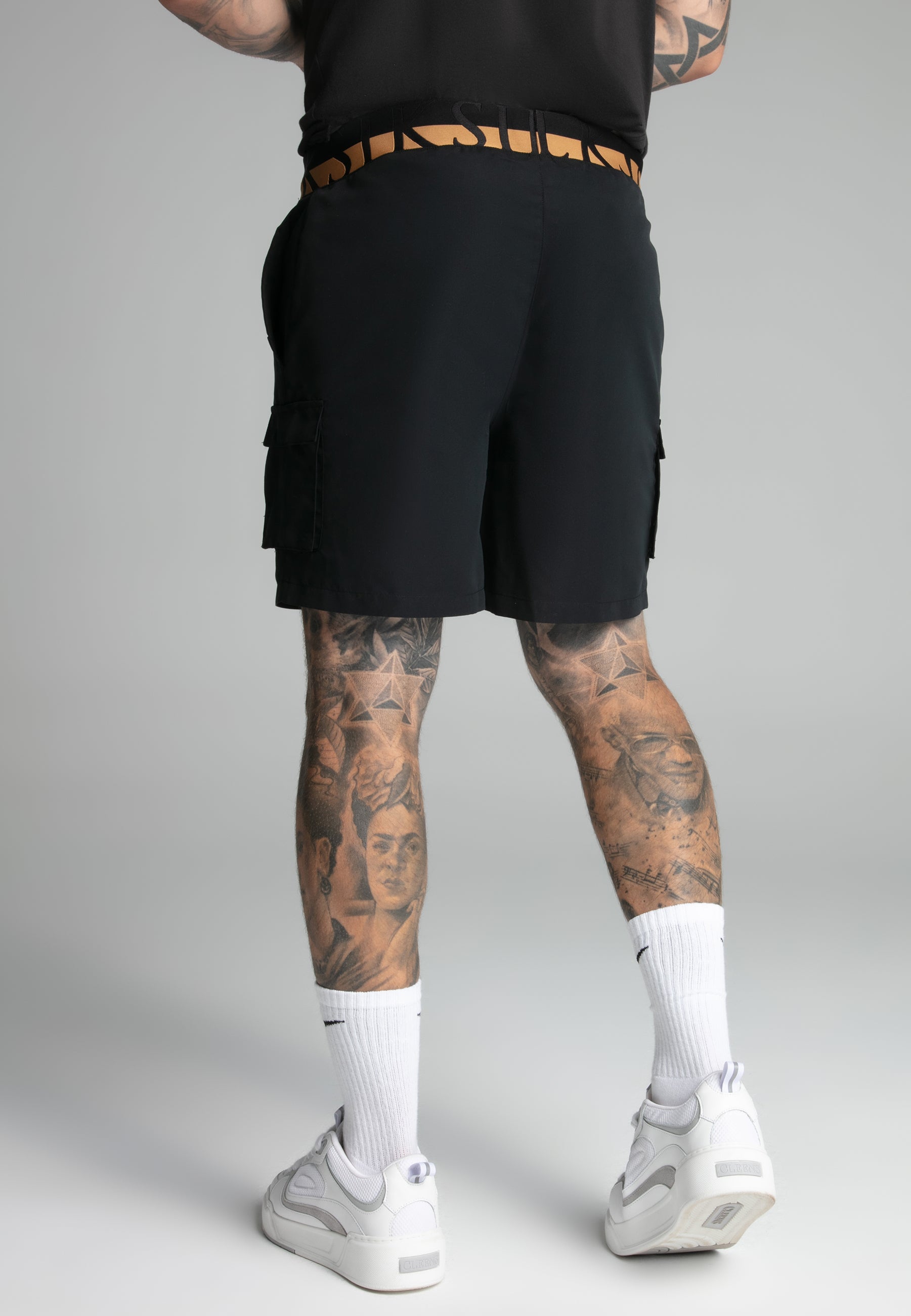 Cargo Swim Short in Black Badehosen SikSilk