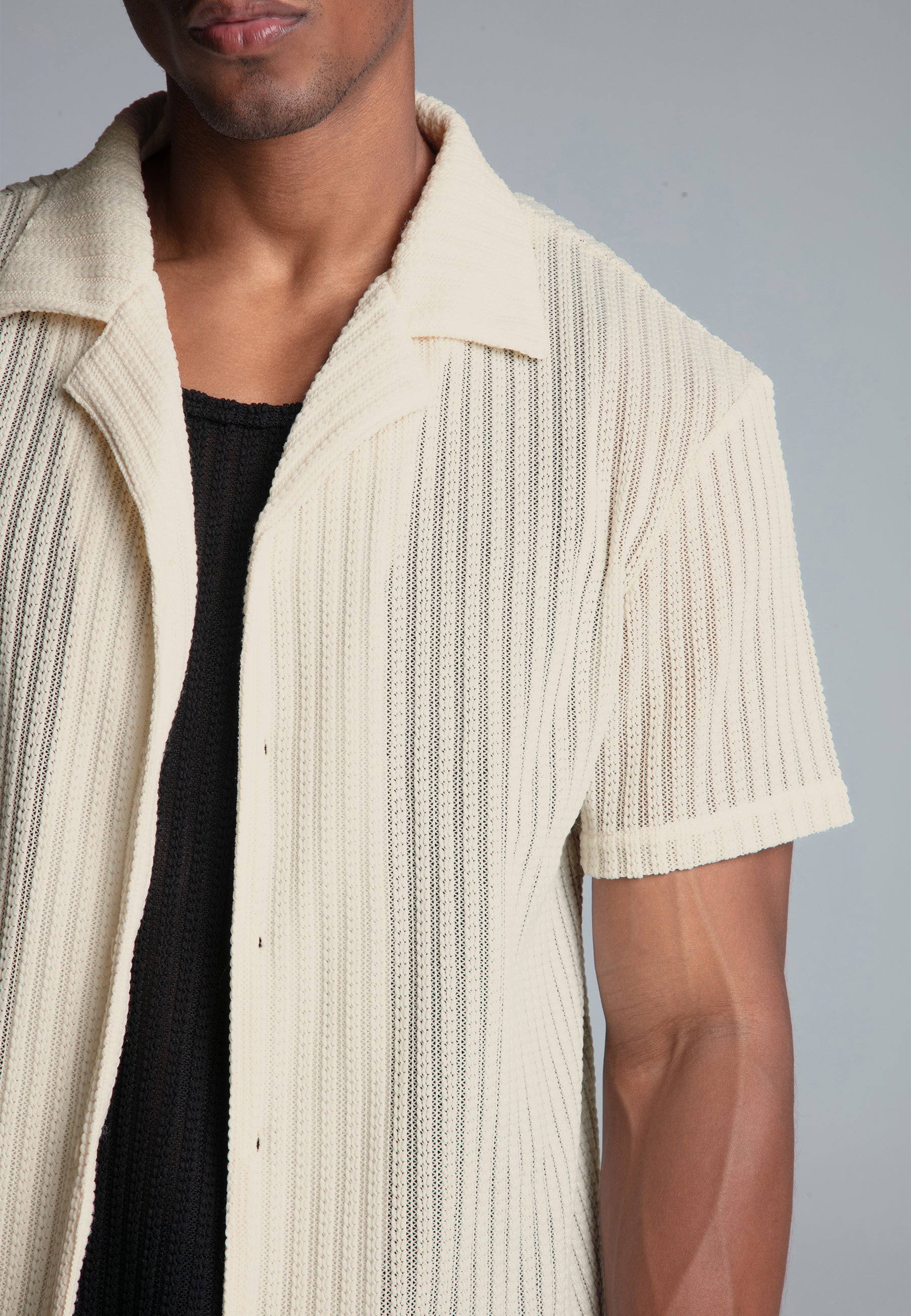 Textured Resort Shirt in Ecru Hemden SikSilk