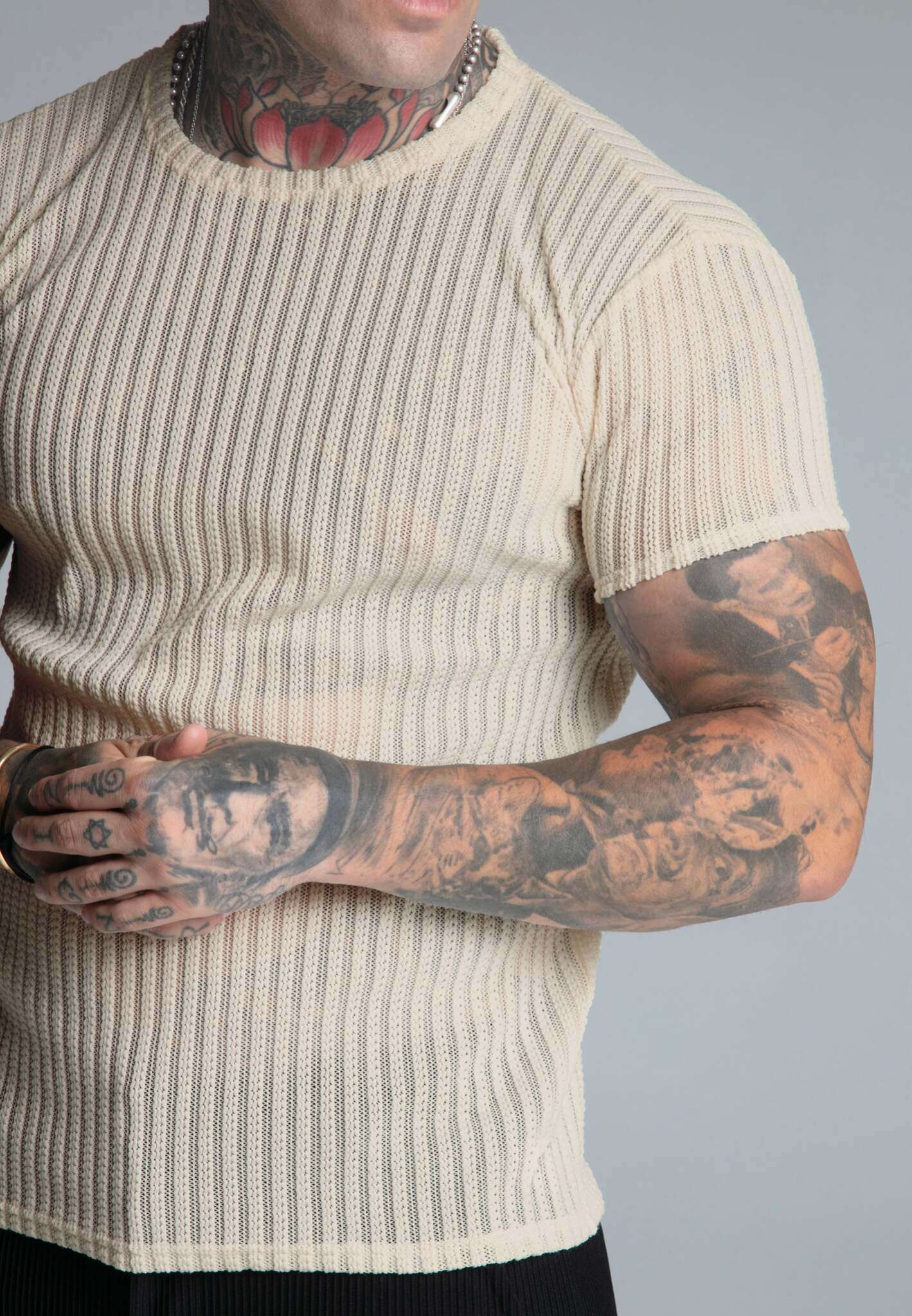 Textured Muscle Fit T-Shirt in Ecru T-Shirts SikSilk