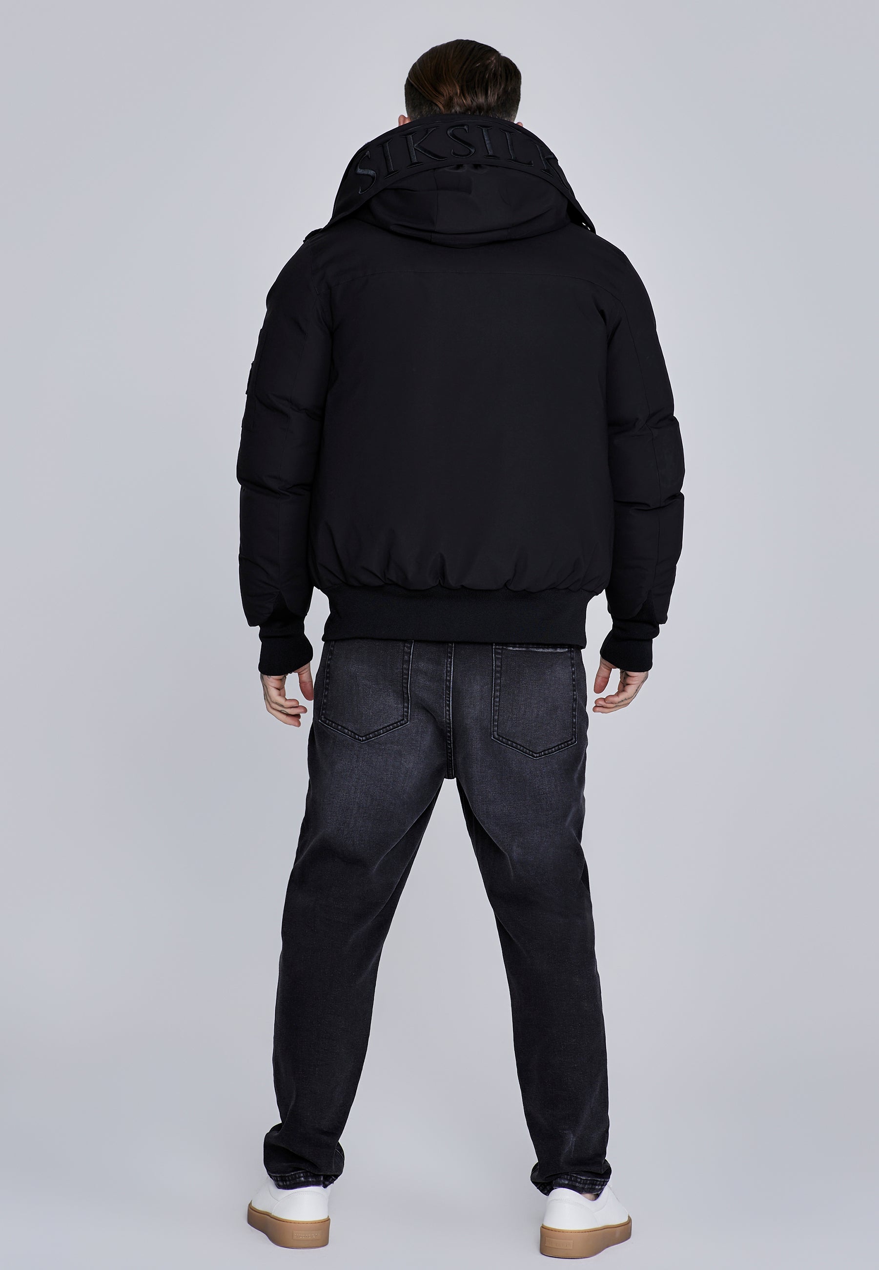 Hooded Bomber Jacket in Black Jacken SikSilk
