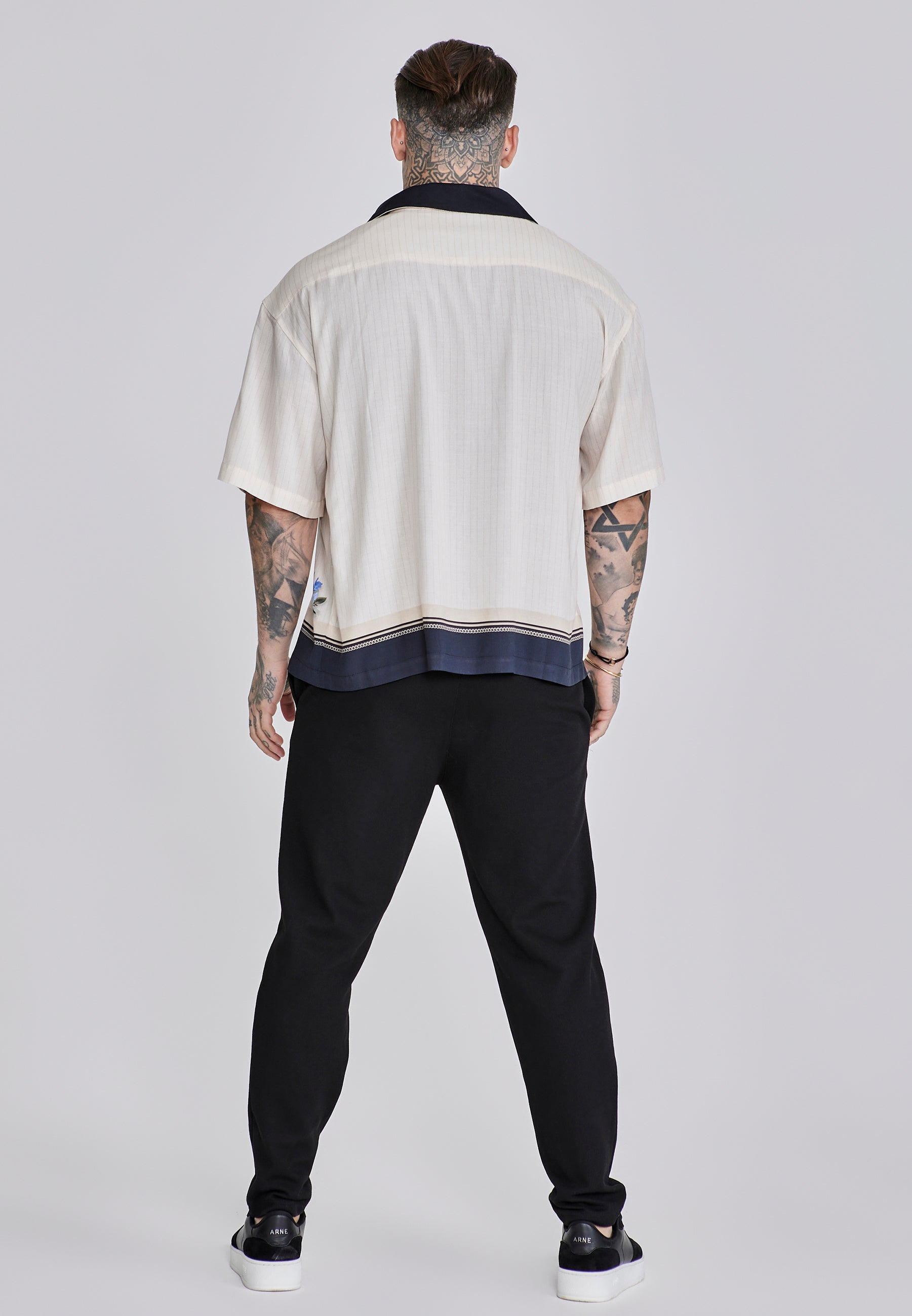 Resort Shirt in Ecru Hemden SikSilk