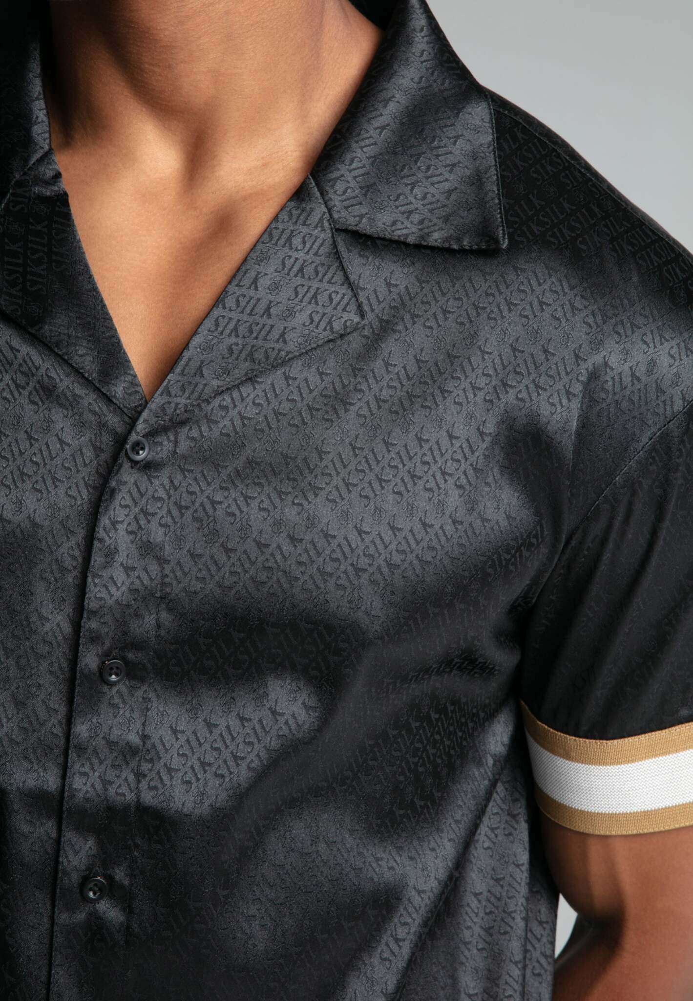 Resort Shirt in Black Hemden SikSilk