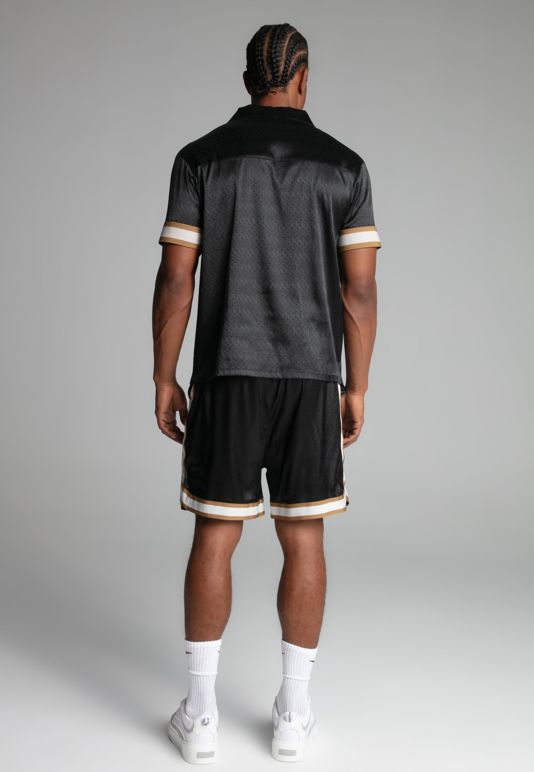 Resort Shirt in Black Hemden SikSilk