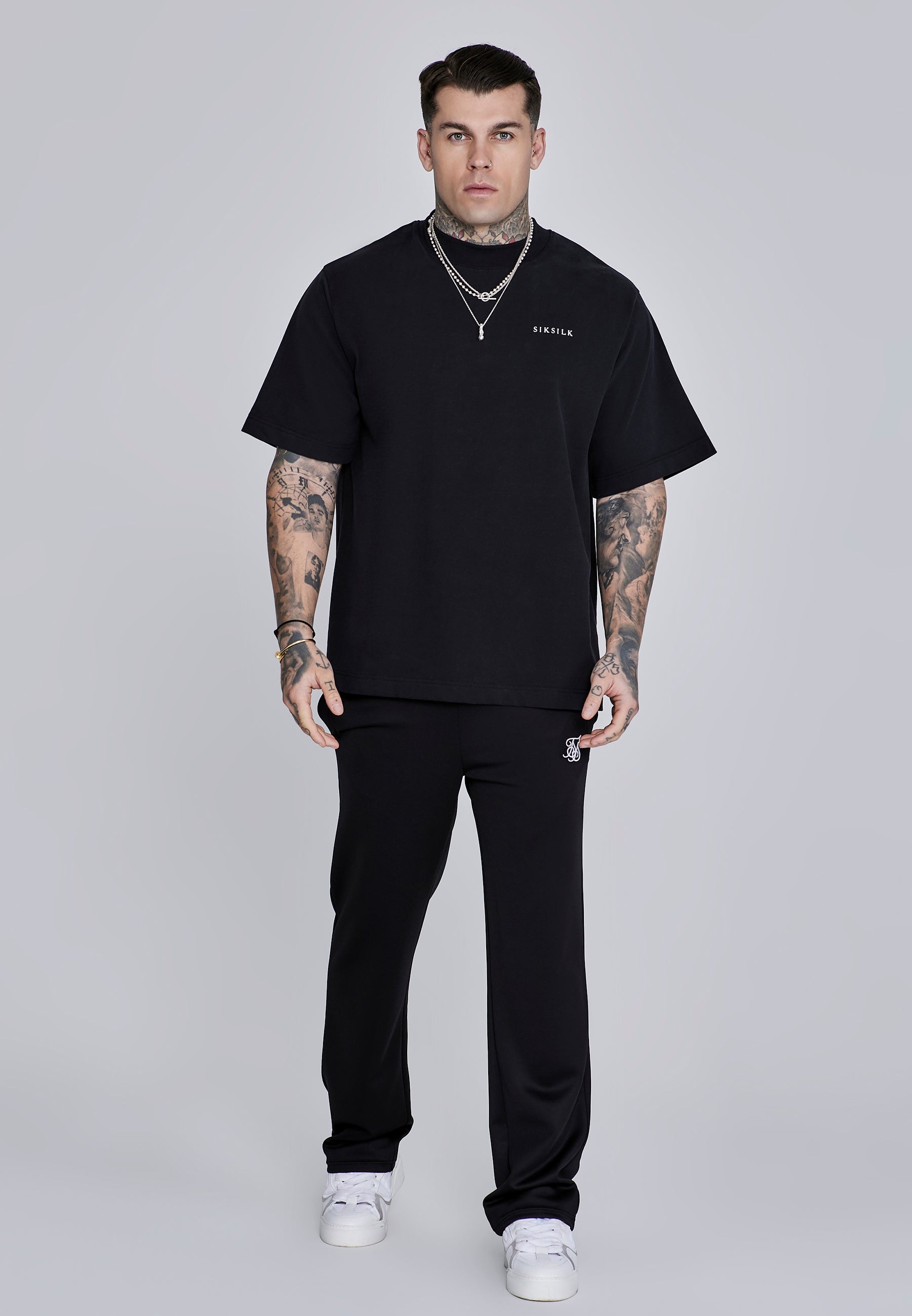 Graphic T-Shirt in Black T-Shirts SikSilk