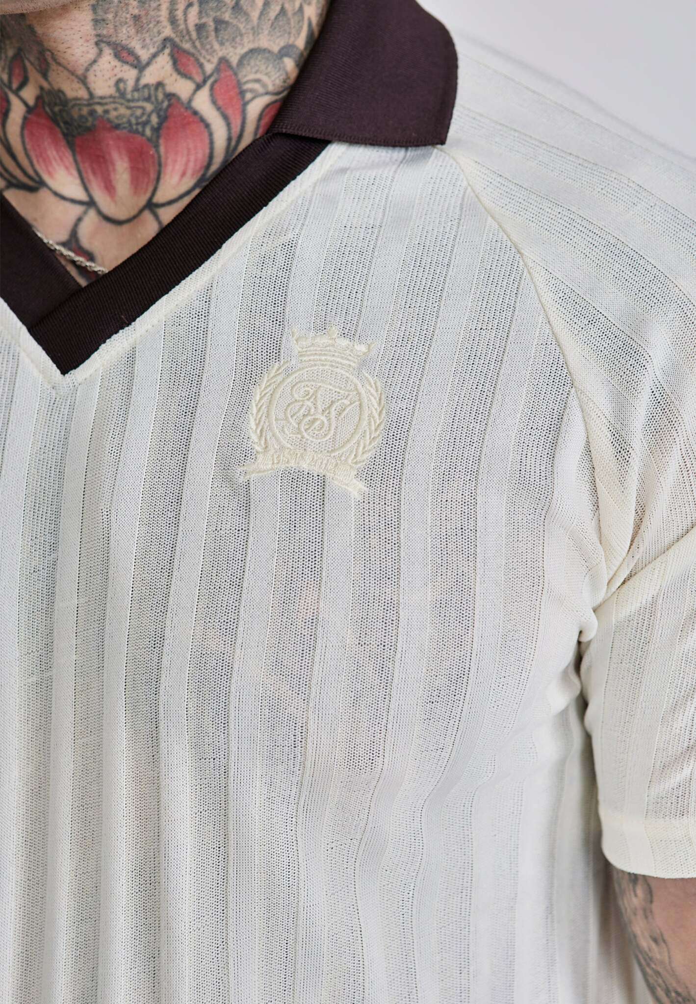 Polo T-Shirt in Ecru T-Shirts SikSilk