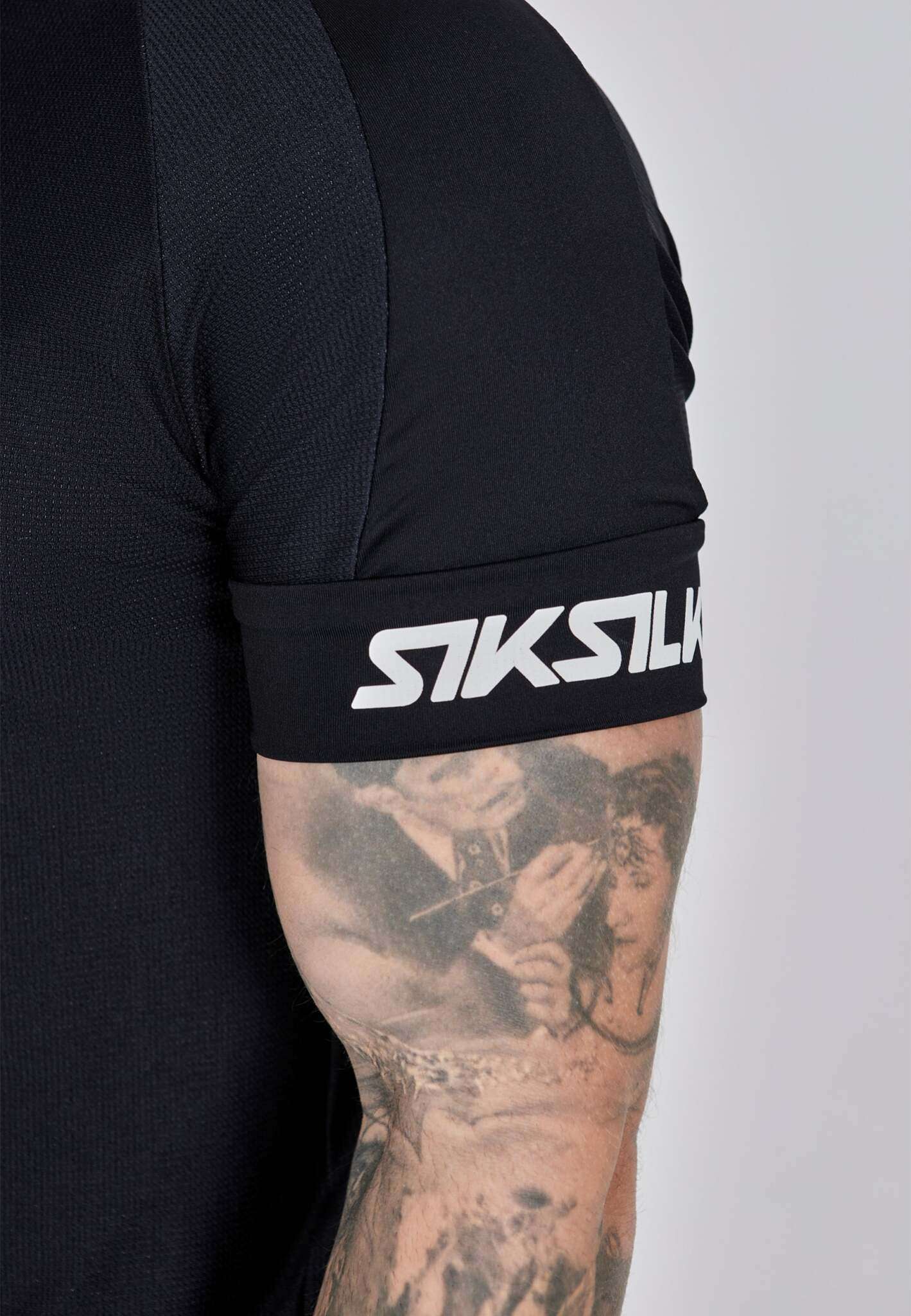 Active Tech T-Shirt in Black T-Shirts SikSilk
