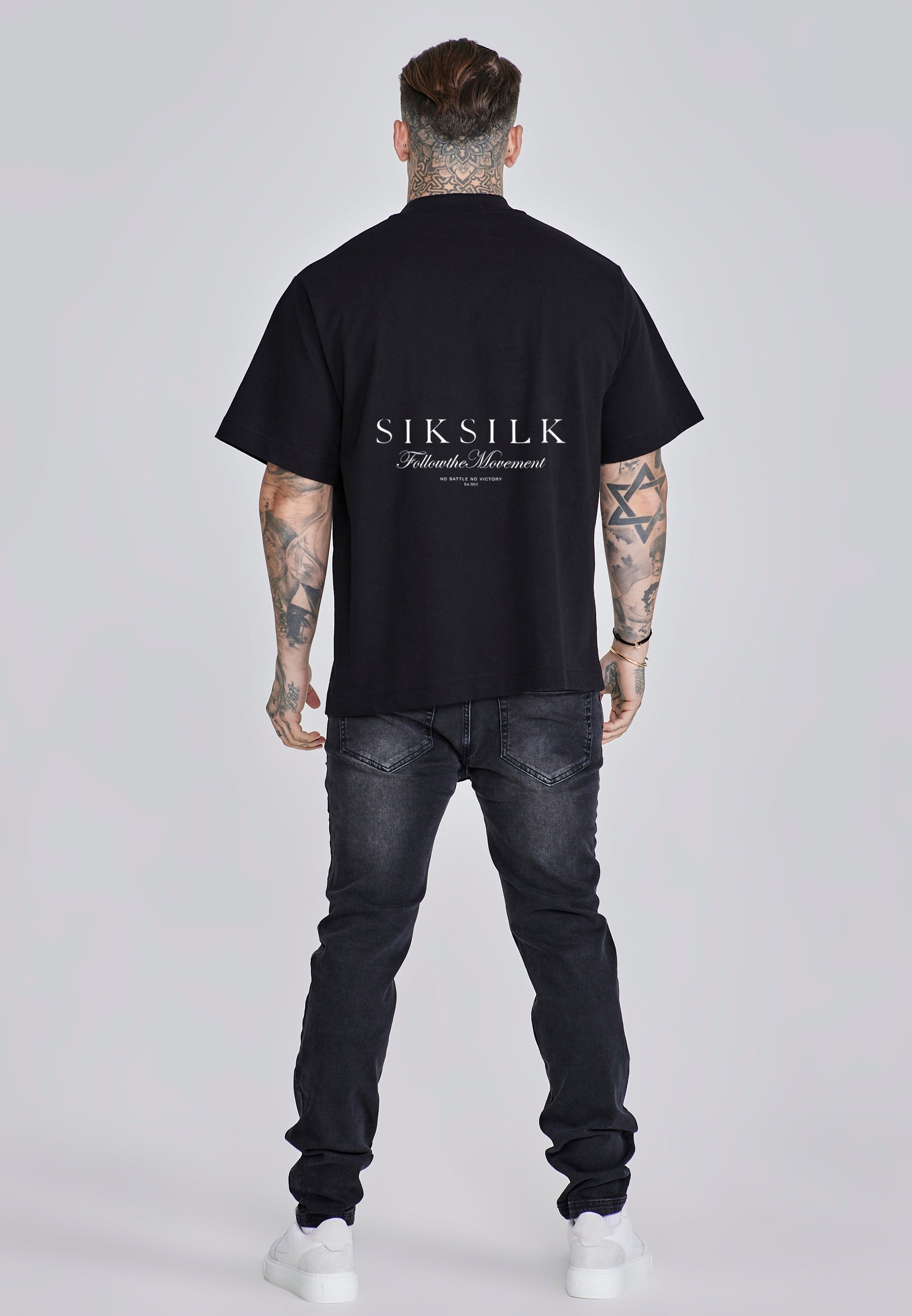 Graphic T-Shirt in Black T-Shirts SikSilk