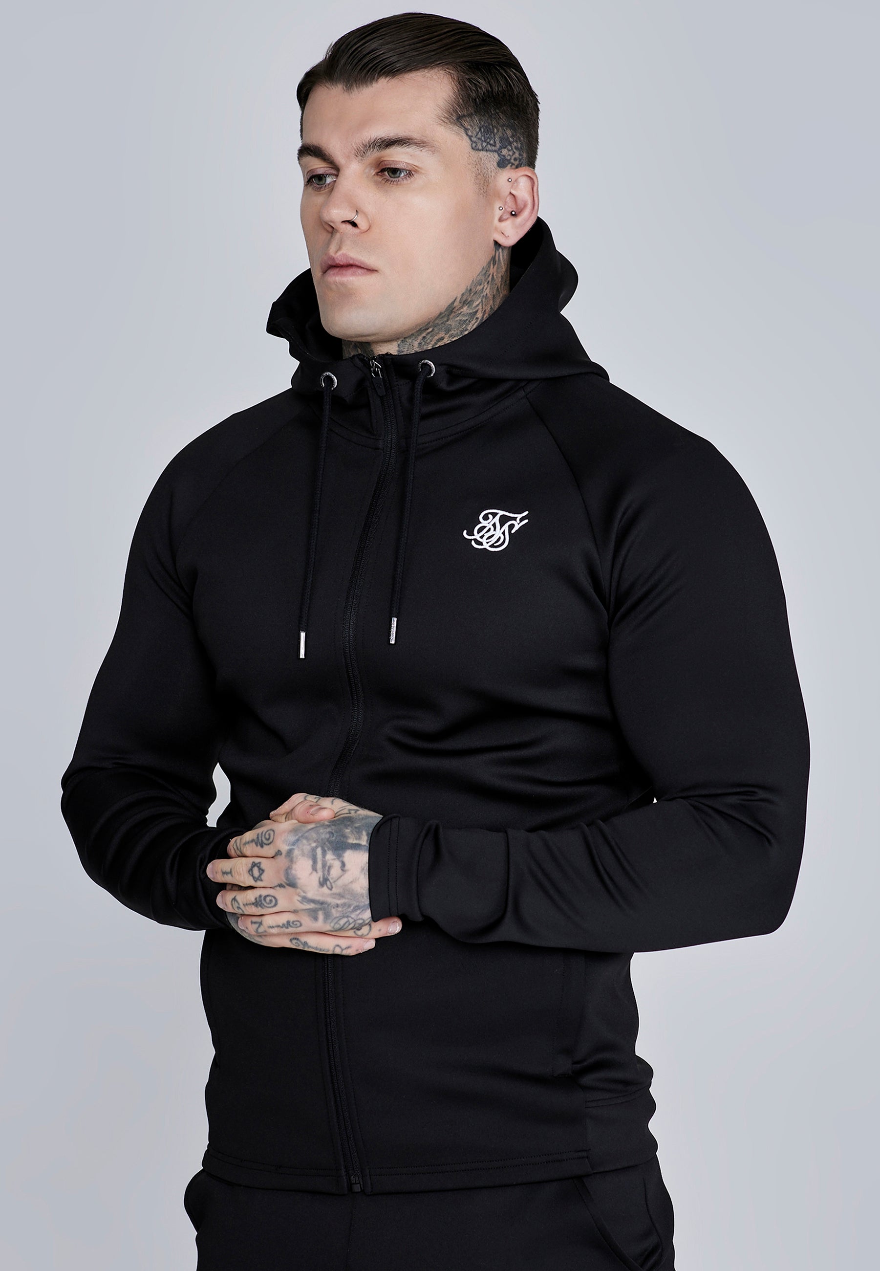 Essentials Poly FullZip Hoodie in Black Sweatjacken SikSilk