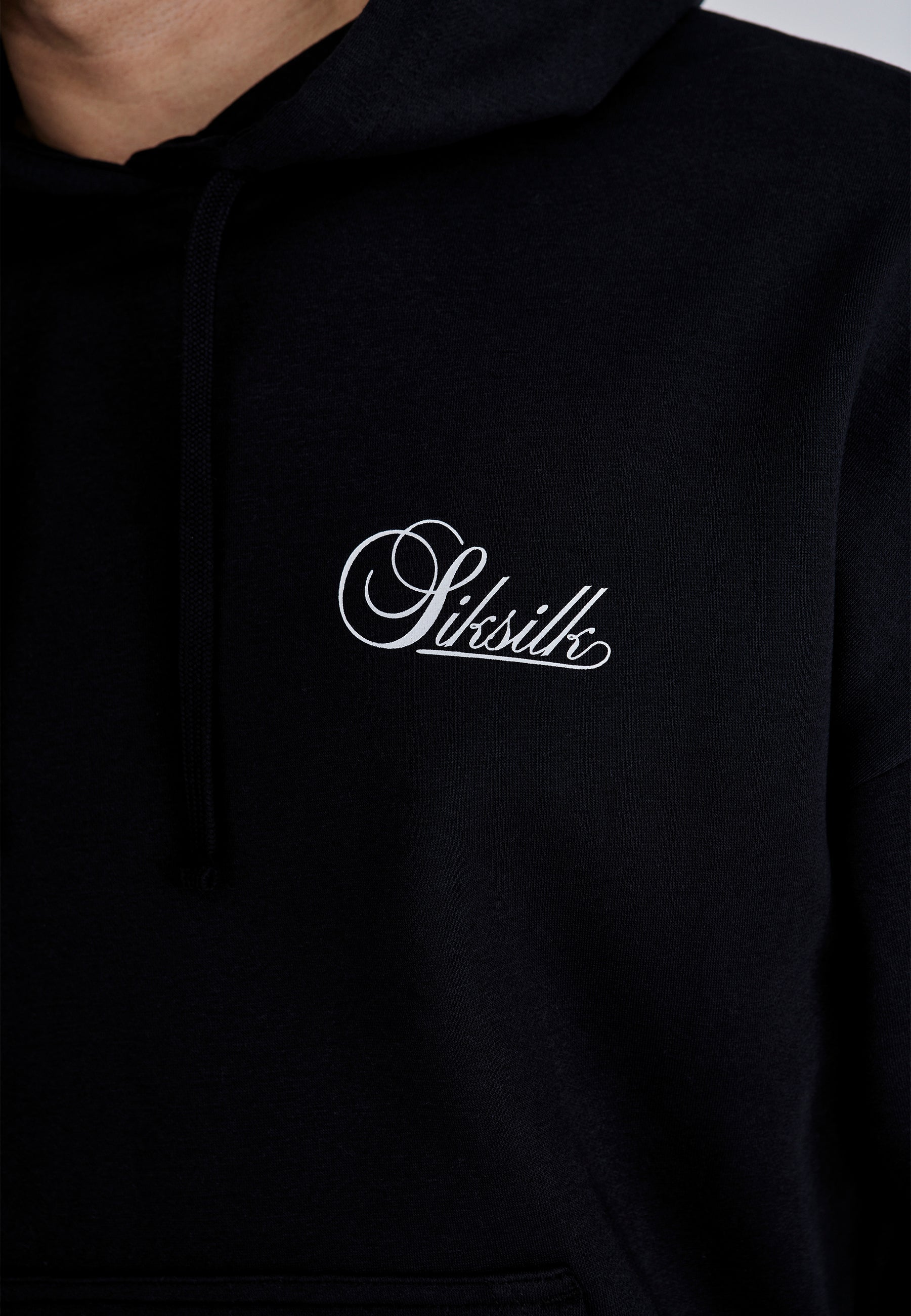 Essentials Hoodie in Black Kapuzenpullover SikSilk