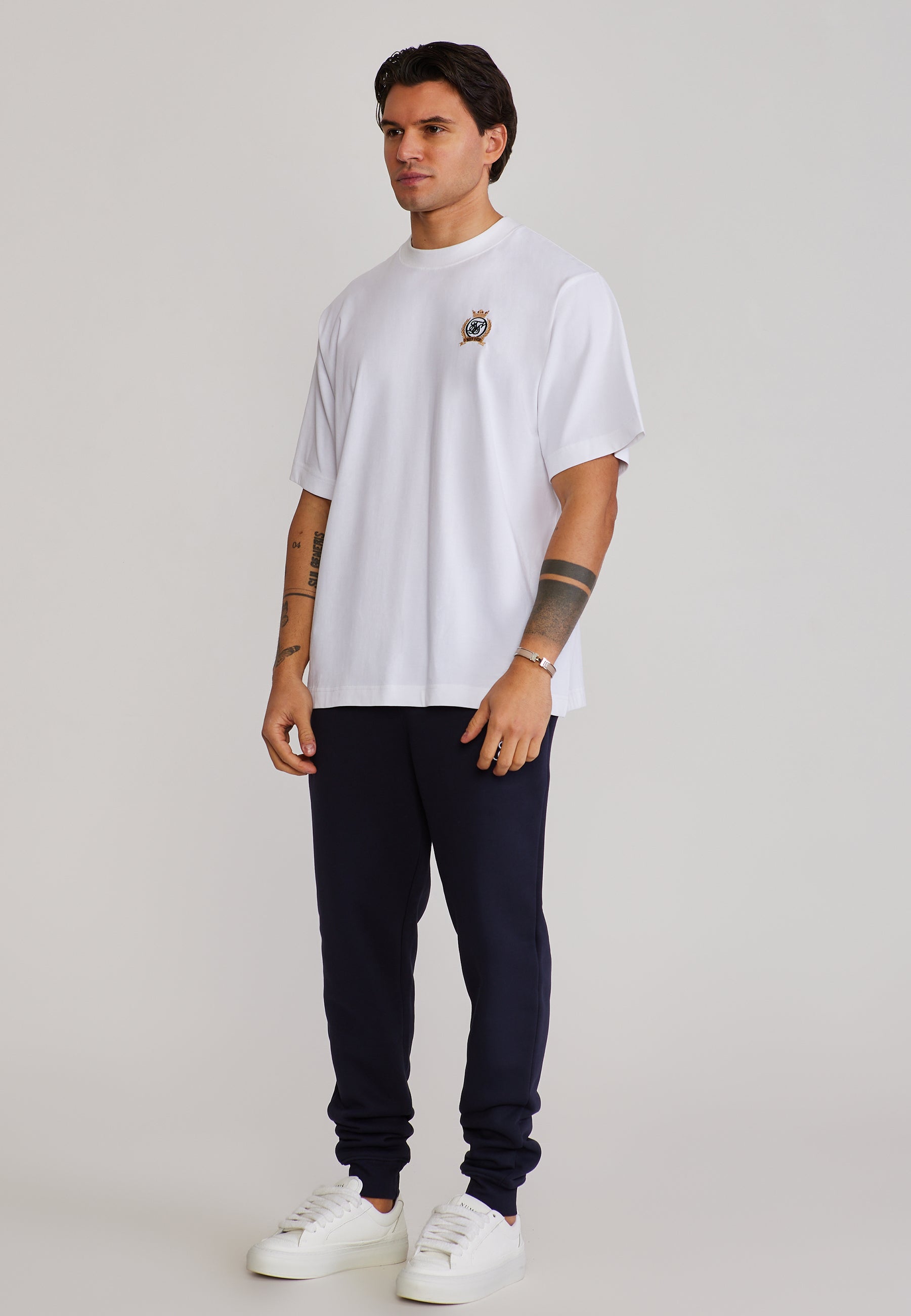 Essentials Joggers in Navy Hosen SikSilk