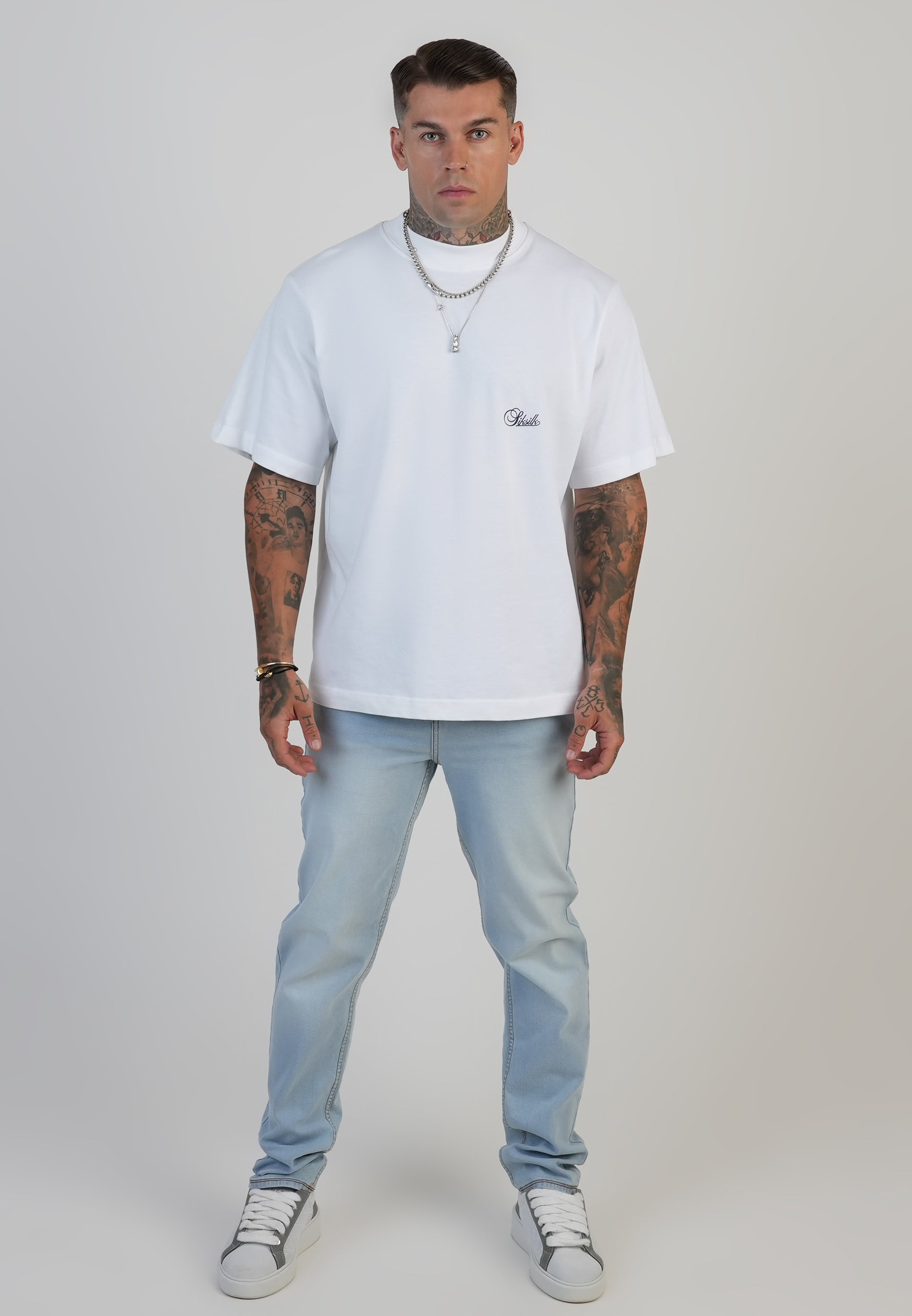 Slim Fit Jeans in Washed Light Blue Jeans SikSilk