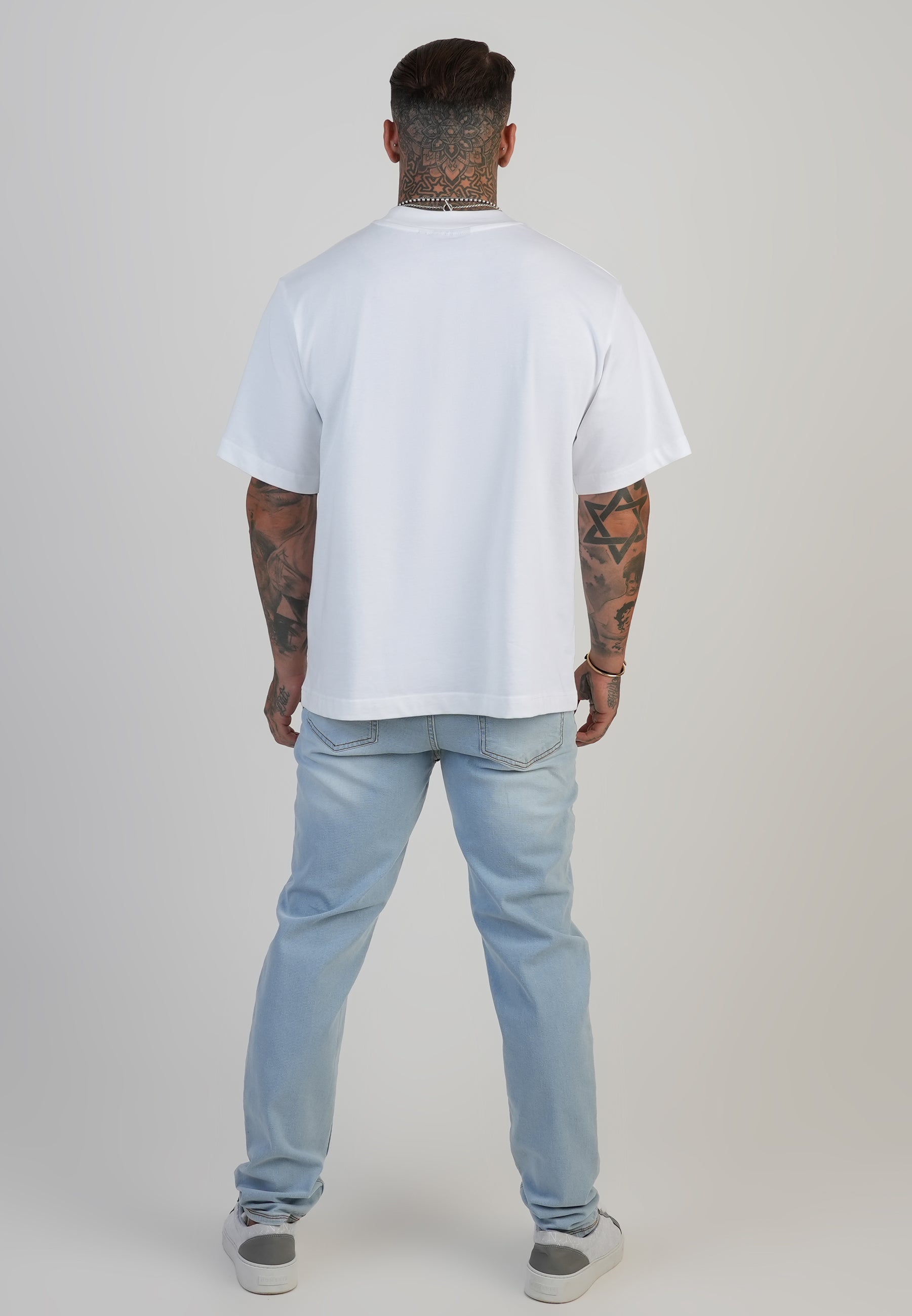 Slim Fit Jeans in Washed Light Blue Jeans SikSilk